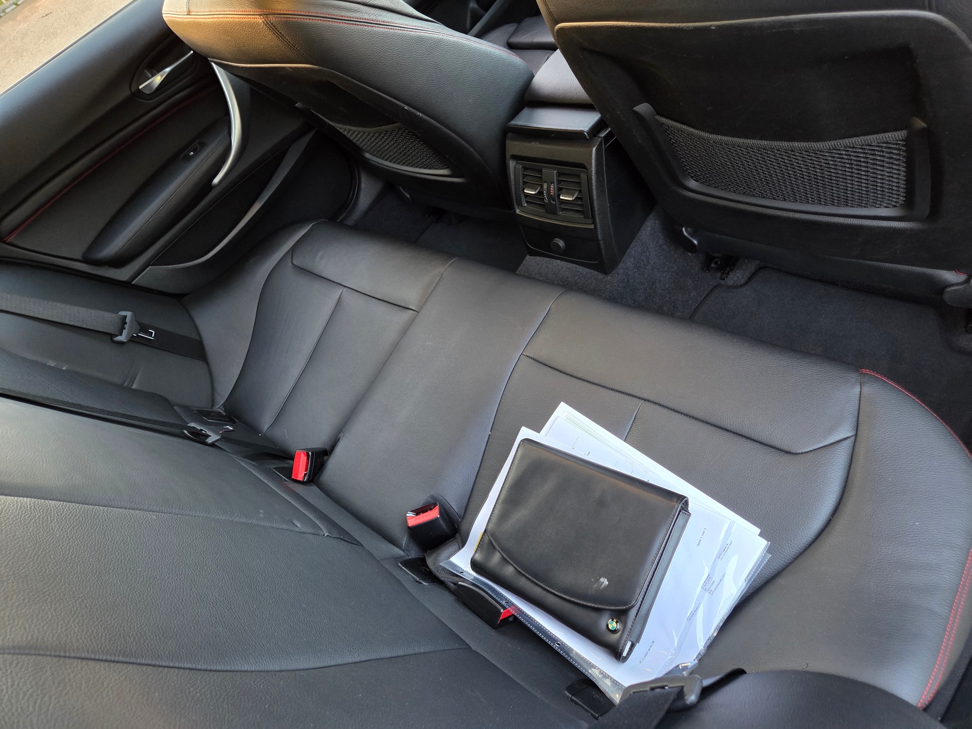 BMW 118d-image-8