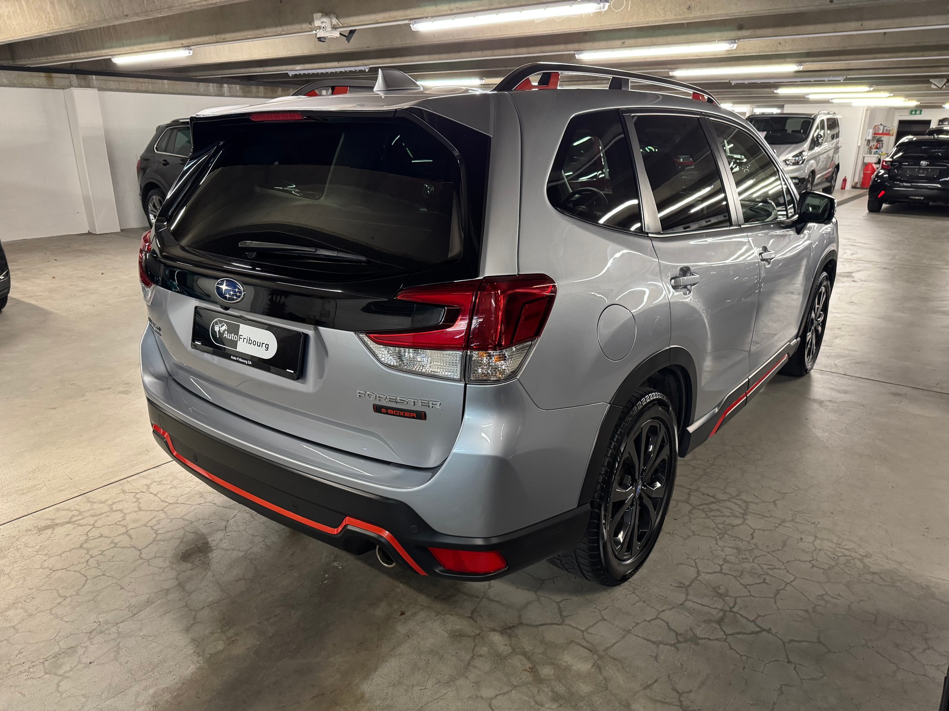 SUBARU Forester 2.0i e-Boxer Sport Lineartronic-showroom-element-1