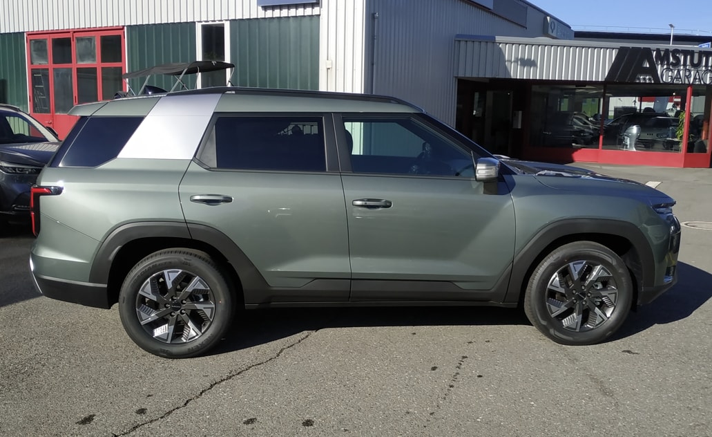 KGM-SsangYong Torres 1.5 TGDI Hybrid Platinum AT-image-4