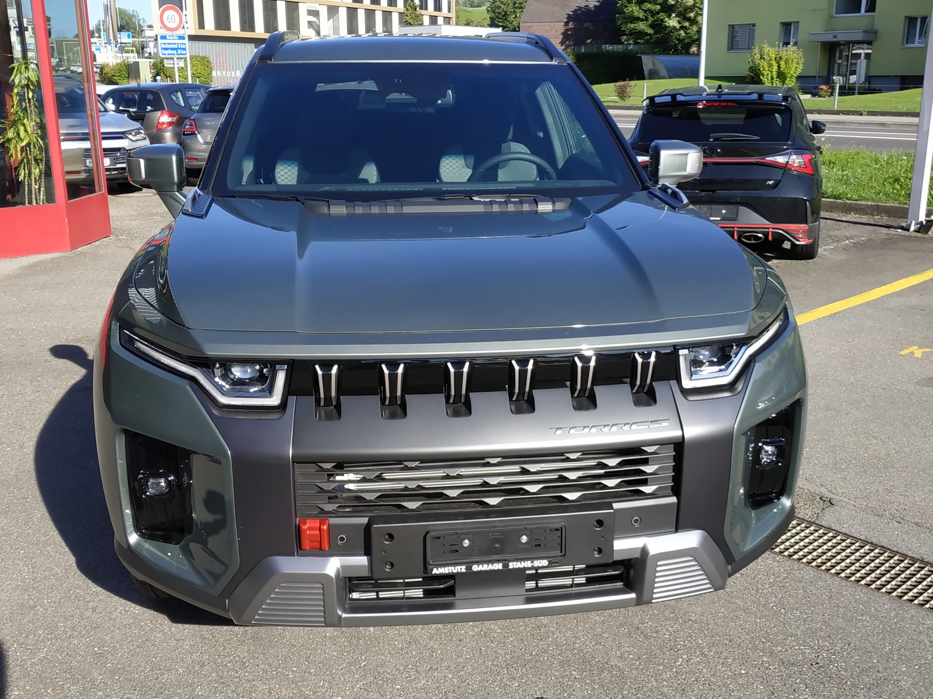 KGM-SsangYong Torres 1.5 TGDI Hybrid Platinum AT-image-2