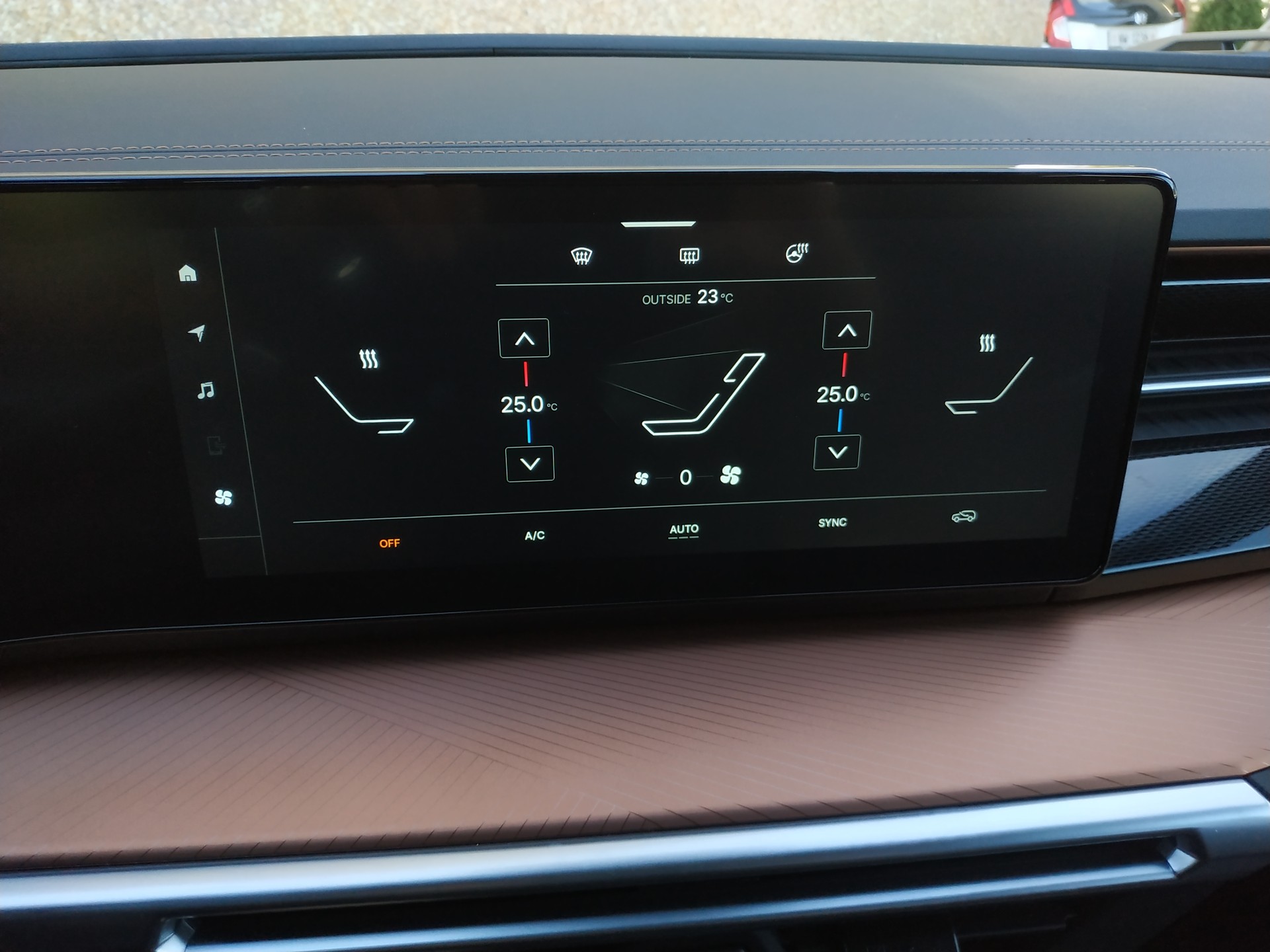 KGM-SsangYong Torres 1.5 TGDI Hybrid Platinum AT-image-15