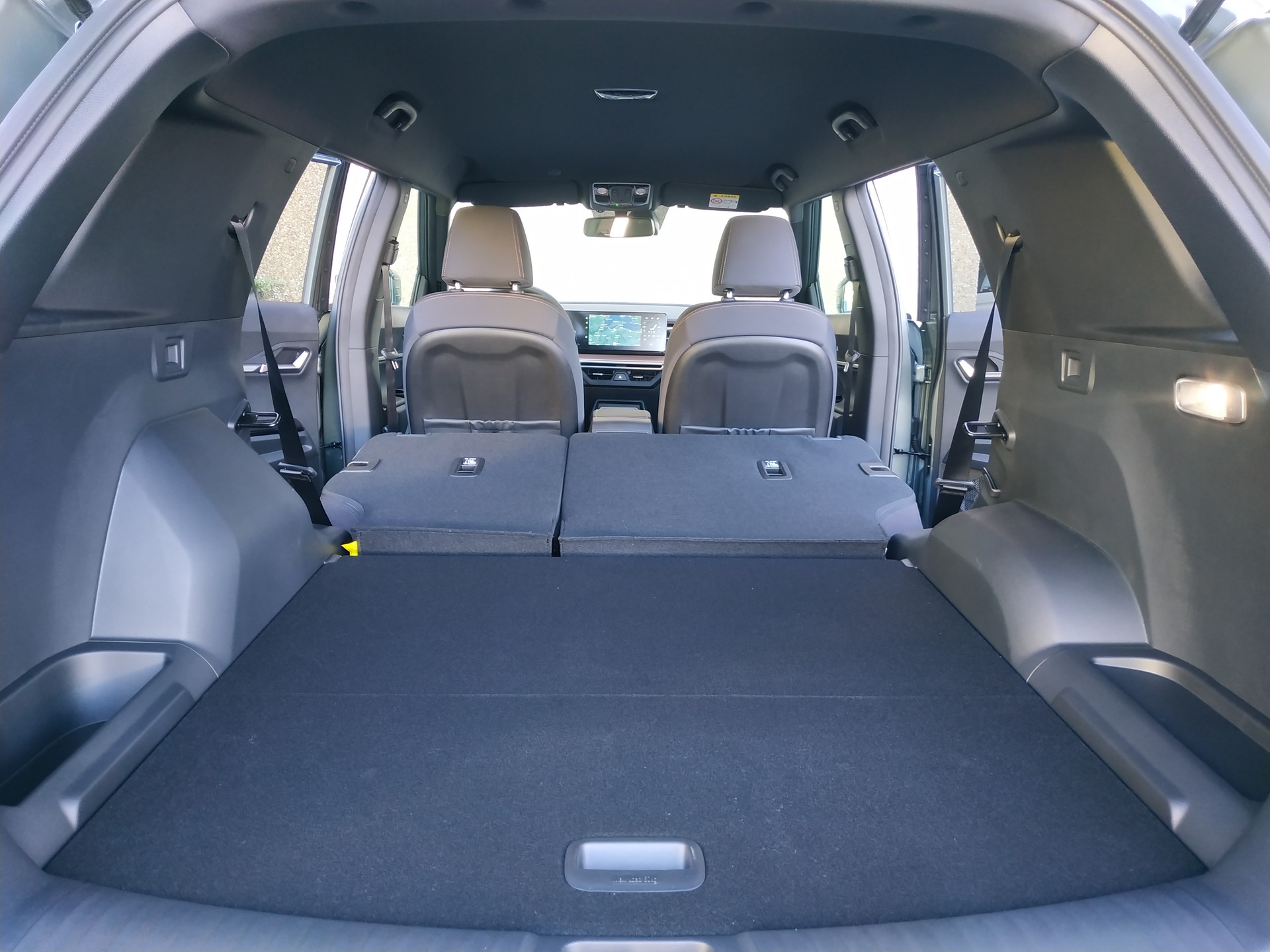 KGM-SsangYong Torres 1.5 TGDI Hybrid Platinum AT-image-19