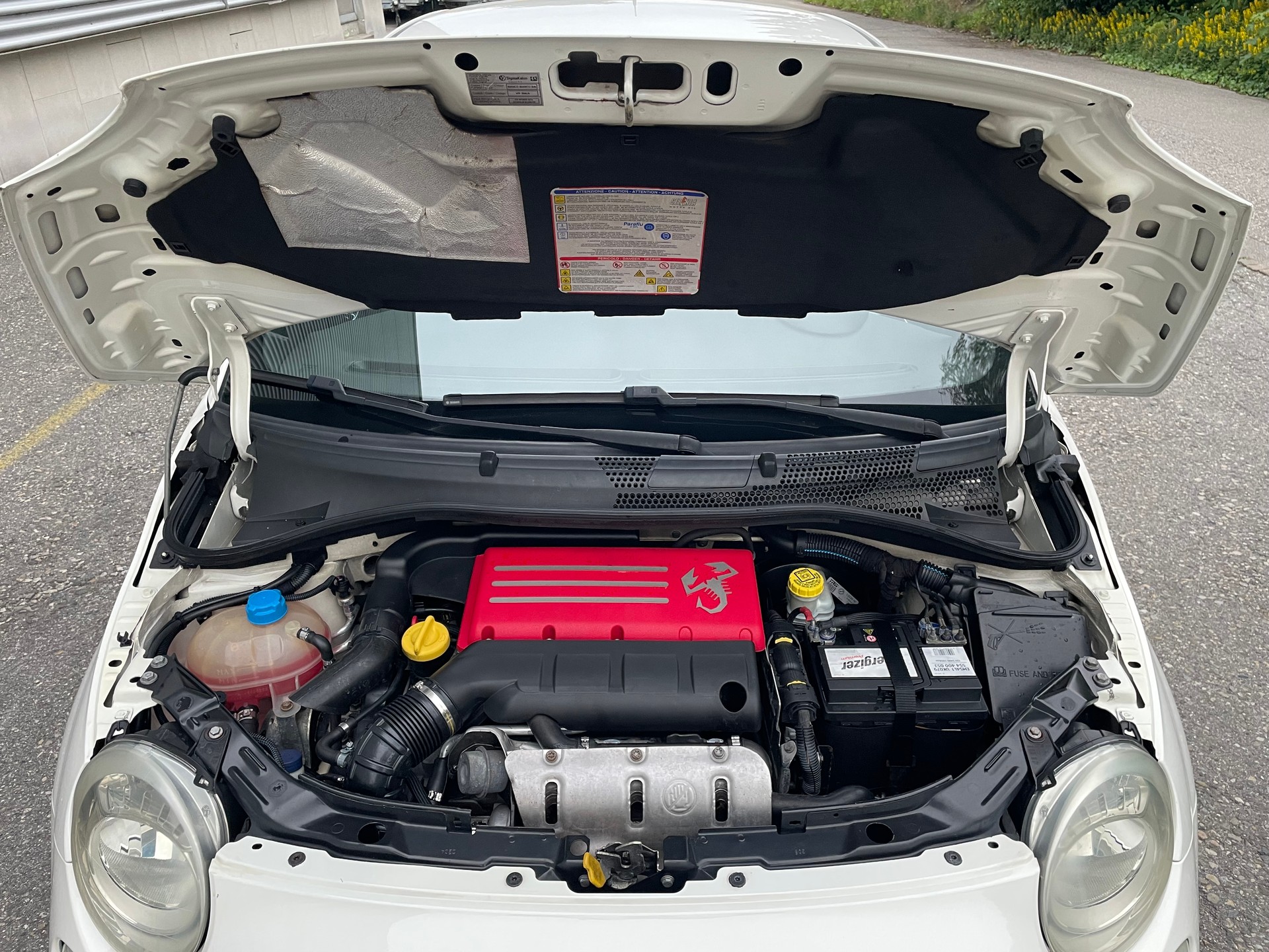 FIAT 500 1.4 16V Turbo Abarth-image-9