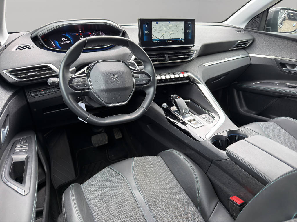 PEUGEOT 3008 1.2 PureTech Allure Pack-image-5