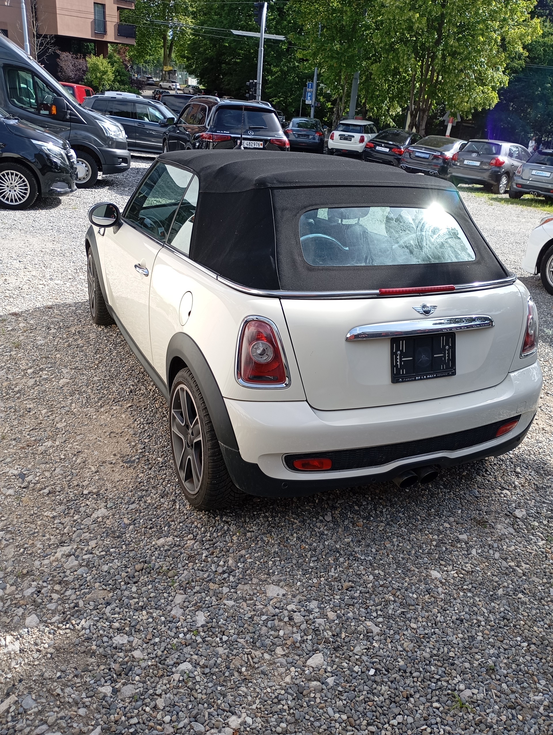 MINI Cooper John Cooper Works Cabriolet-image-7