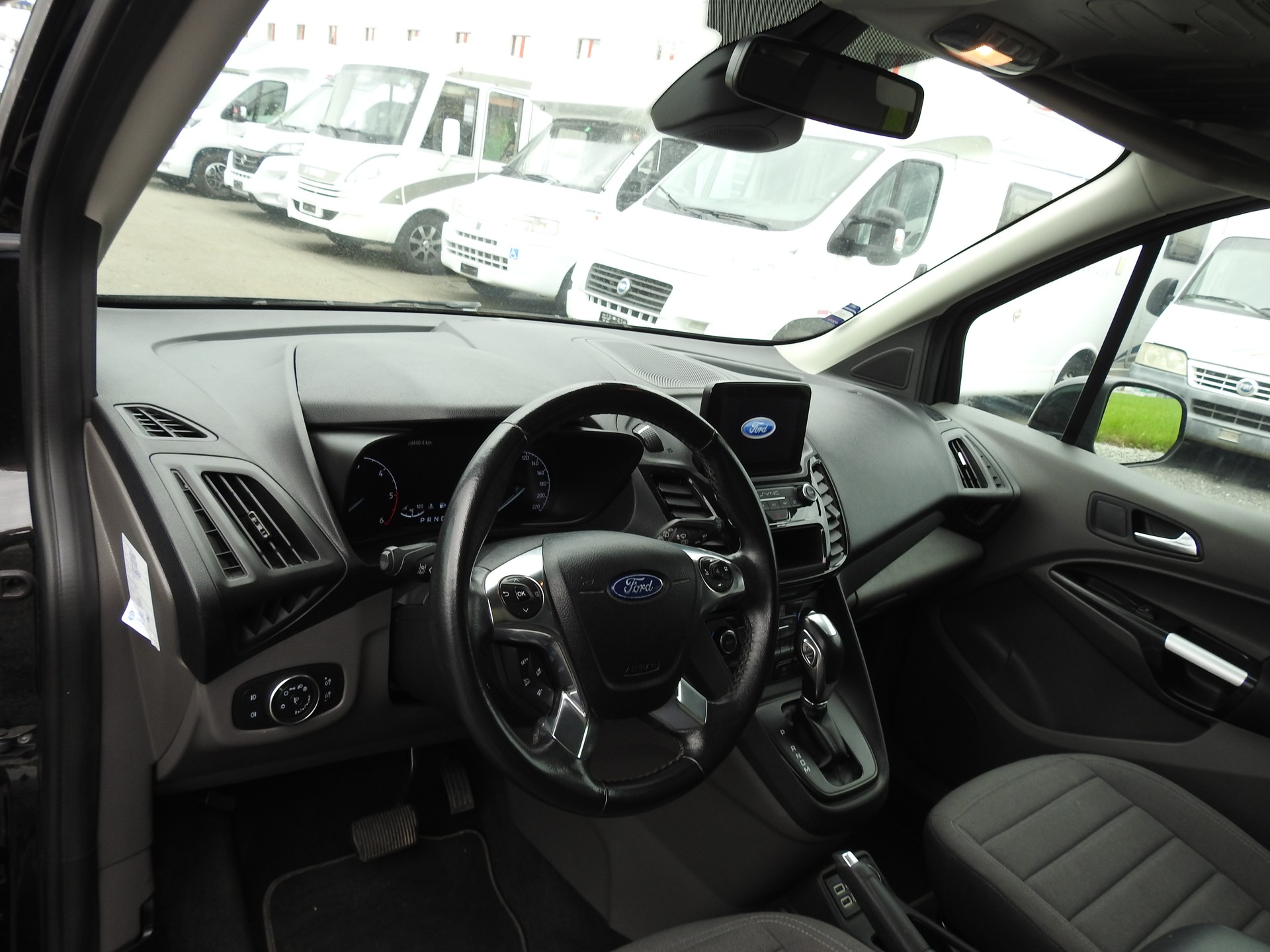 FORD Grand Tourneo Connect 1.5 EcoBlue Titanium Automat-image-11