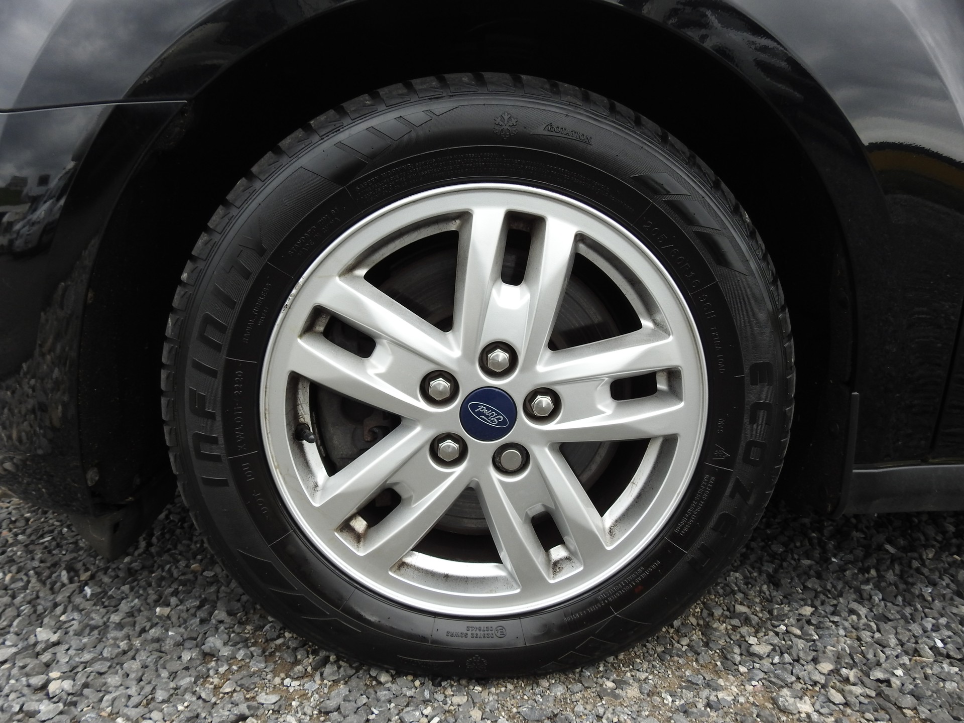 FORD Grand Tourneo Connect 1.5 EcoBlue Titanium Automat-image-9