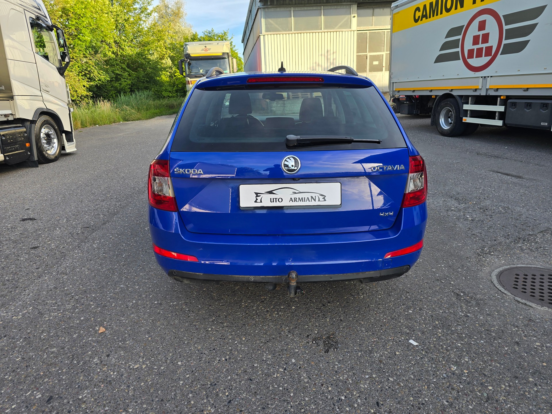 SKODA Octavia Combi 2.0 TDI Style 4x4 DSG-image-3