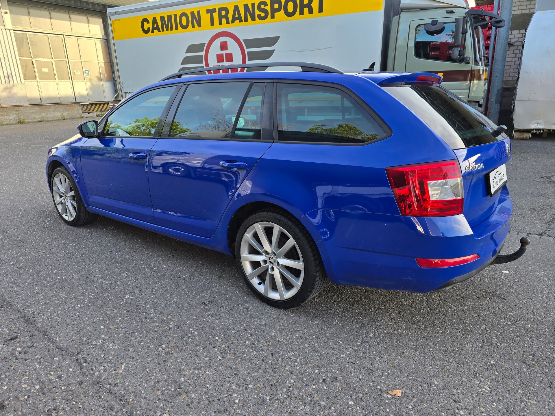 SKODA Octavia Combi 2.0 TDI Style 4x4 DSG-image-4