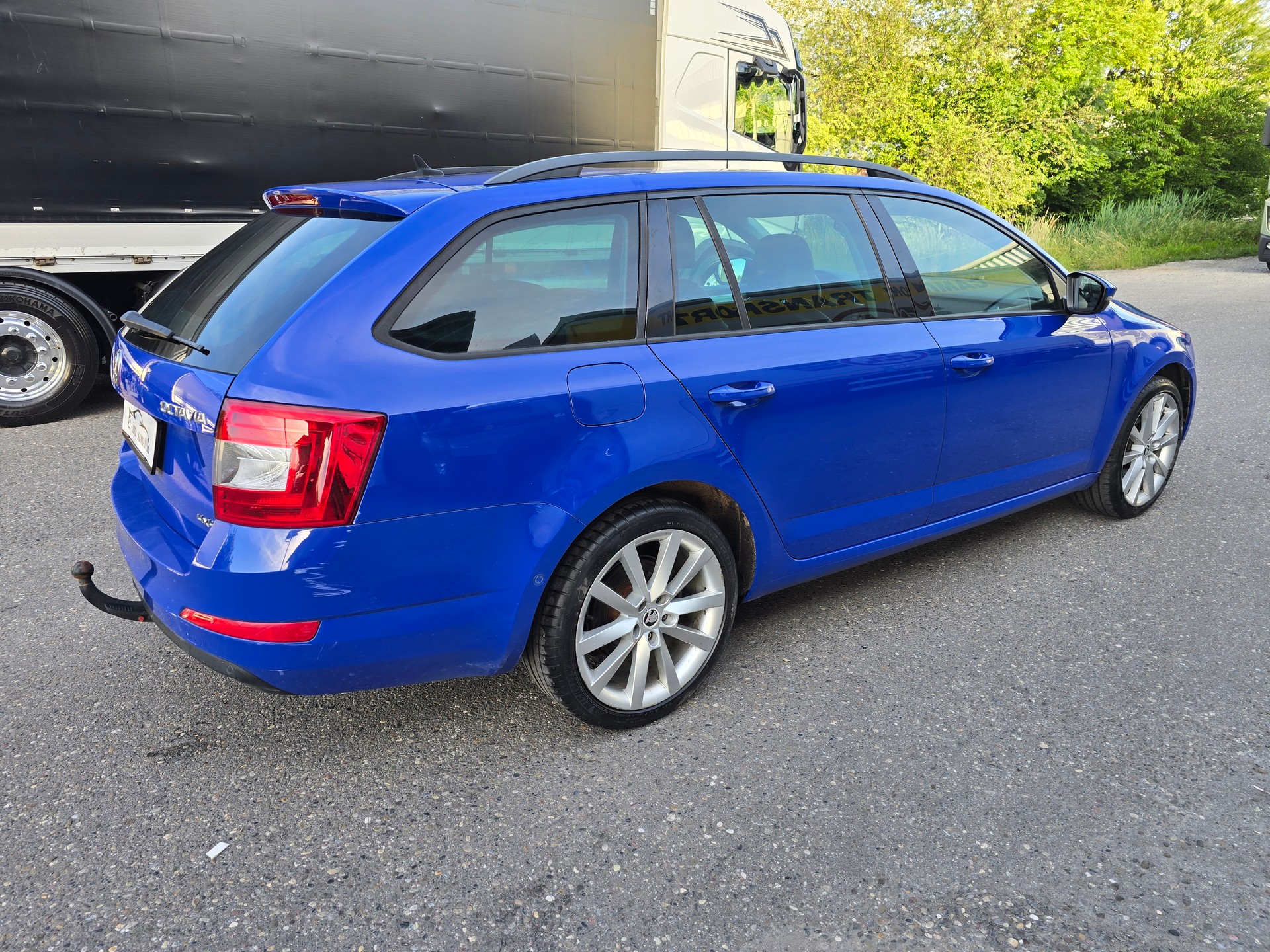 SKODA Octavia Combi 2.0 TDI Style 4x4 DSG-image-5