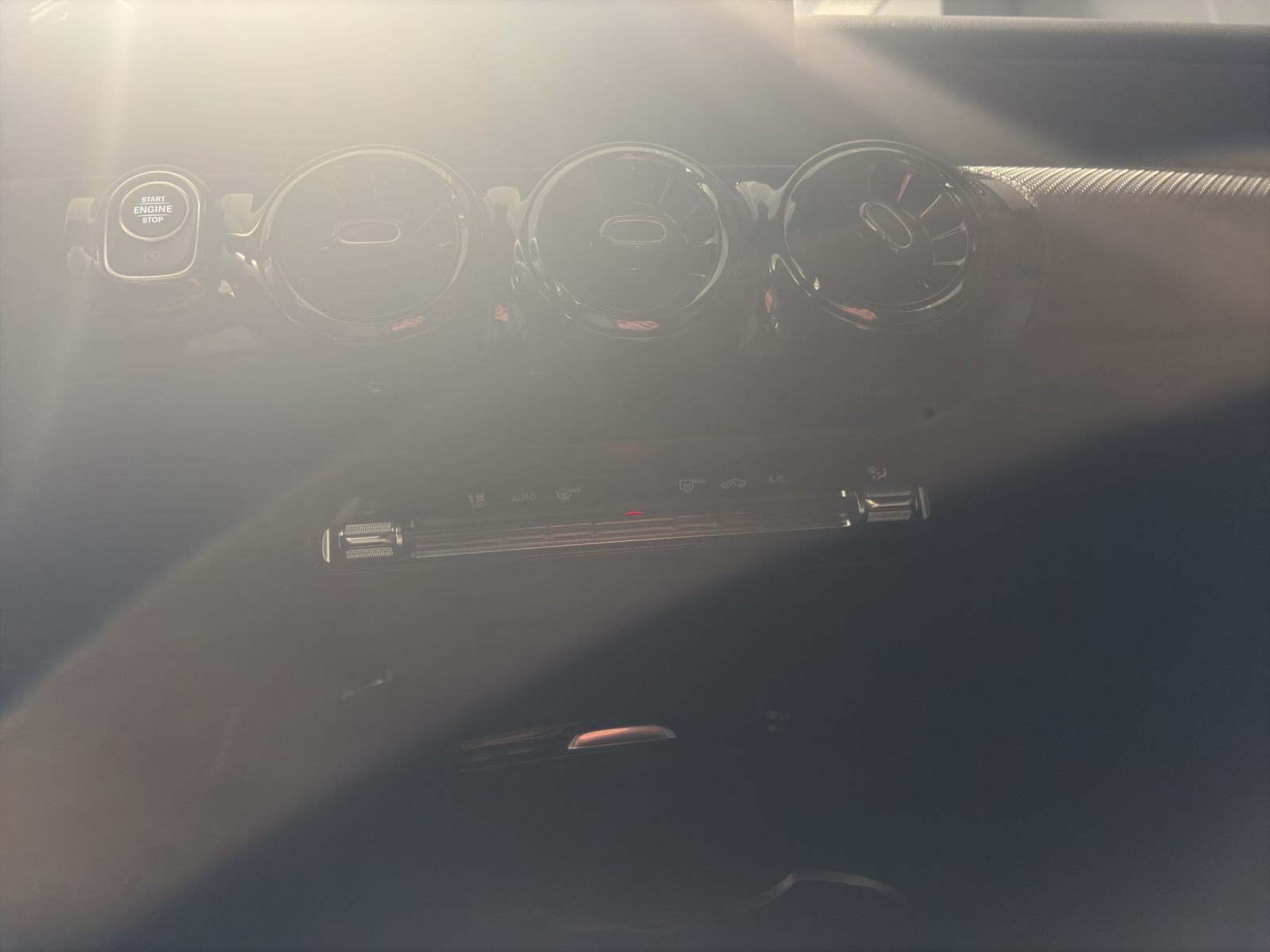 MERCEDES-BENZ A 220 4Matic-image-7