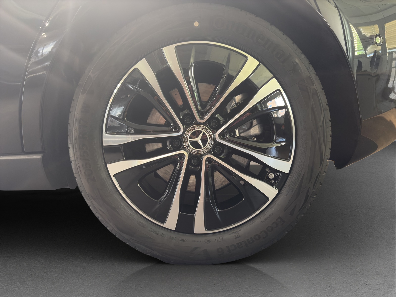 MERCEDES-BENZ A 220 4Matic-image-8
