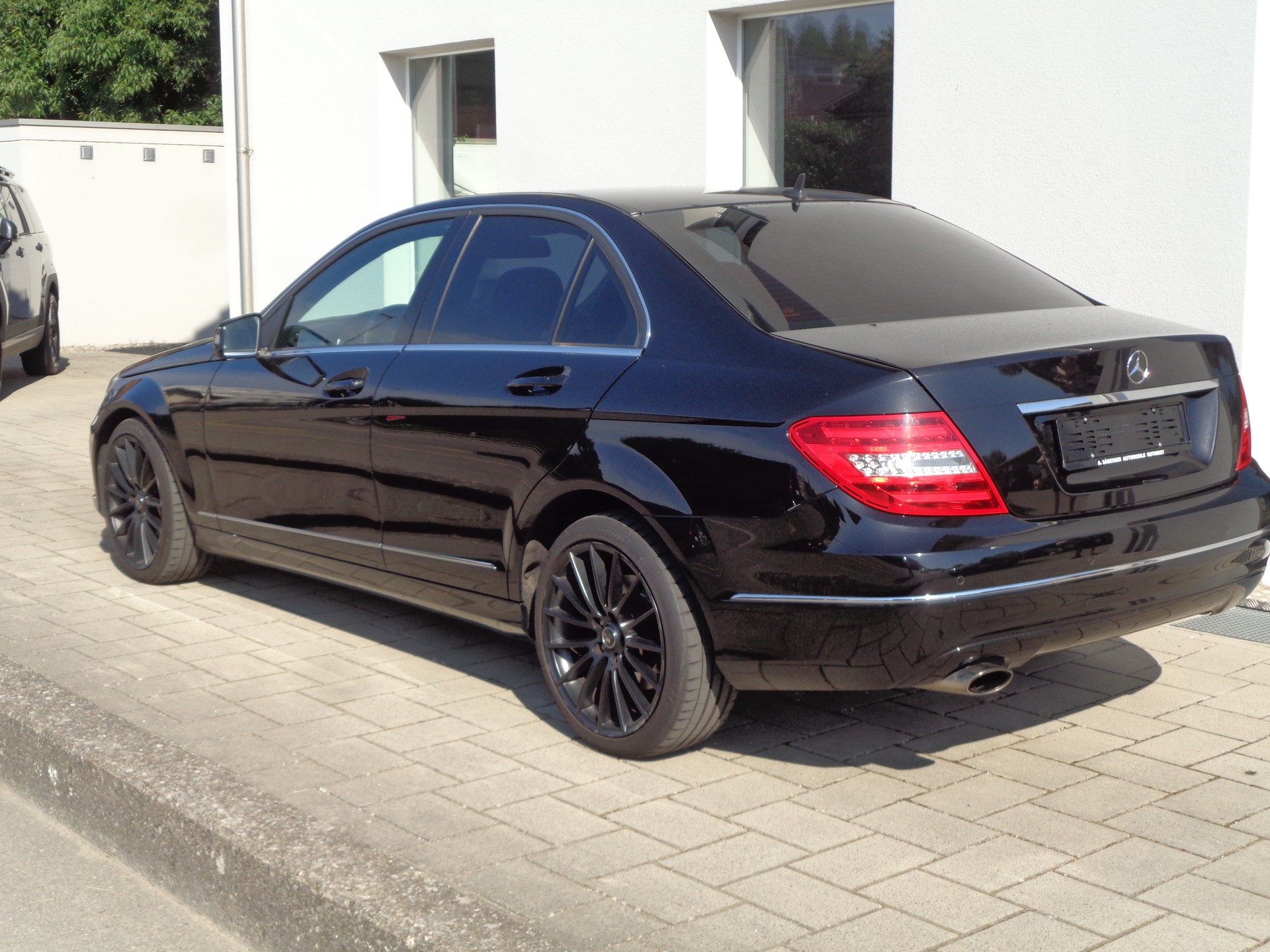 MERCEDES-BENZ C 250 Avantgarde 7G-Tronic-image-4