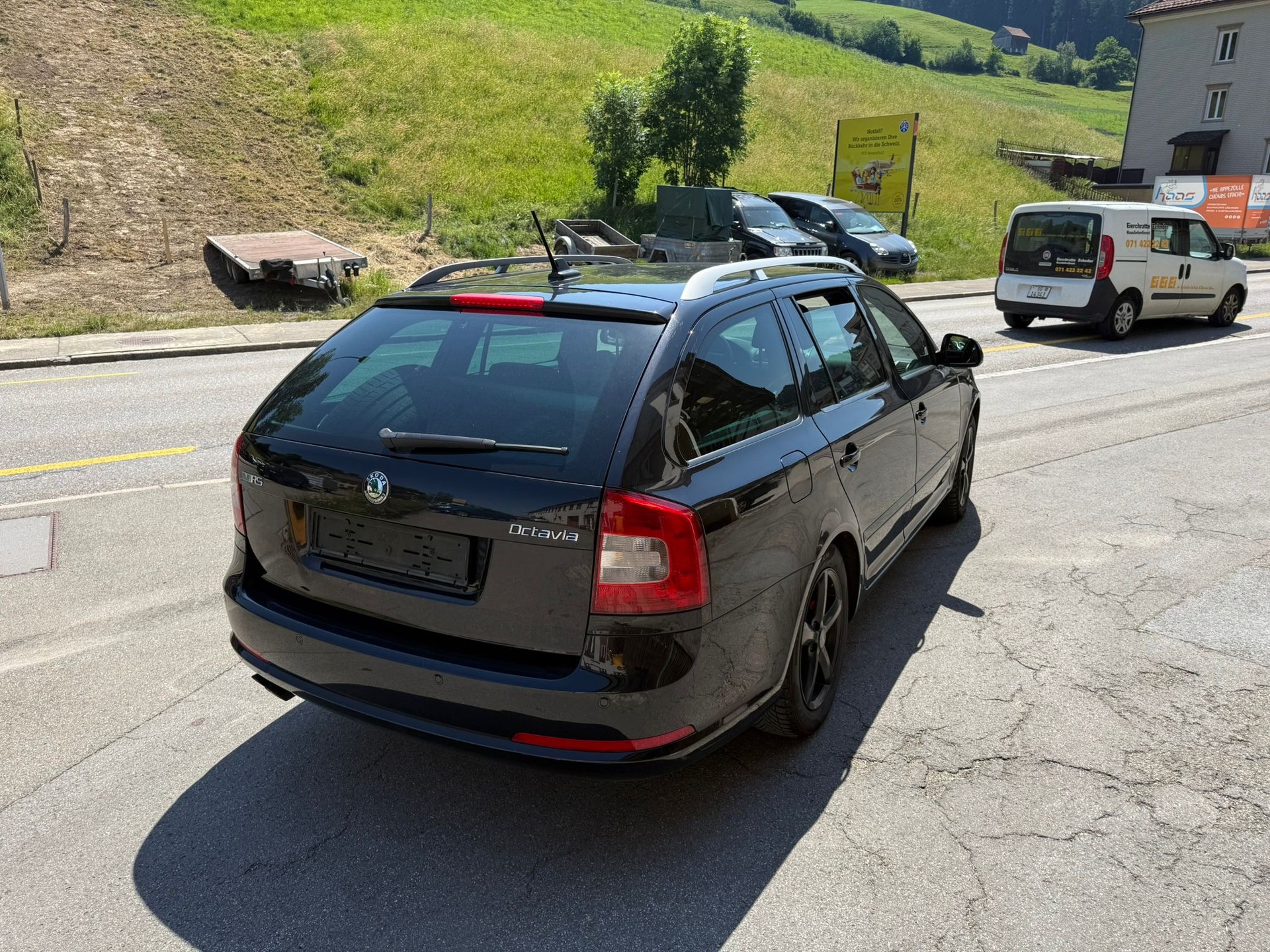 SKODA Octavia Combi 2.0 TDI RS-image-3