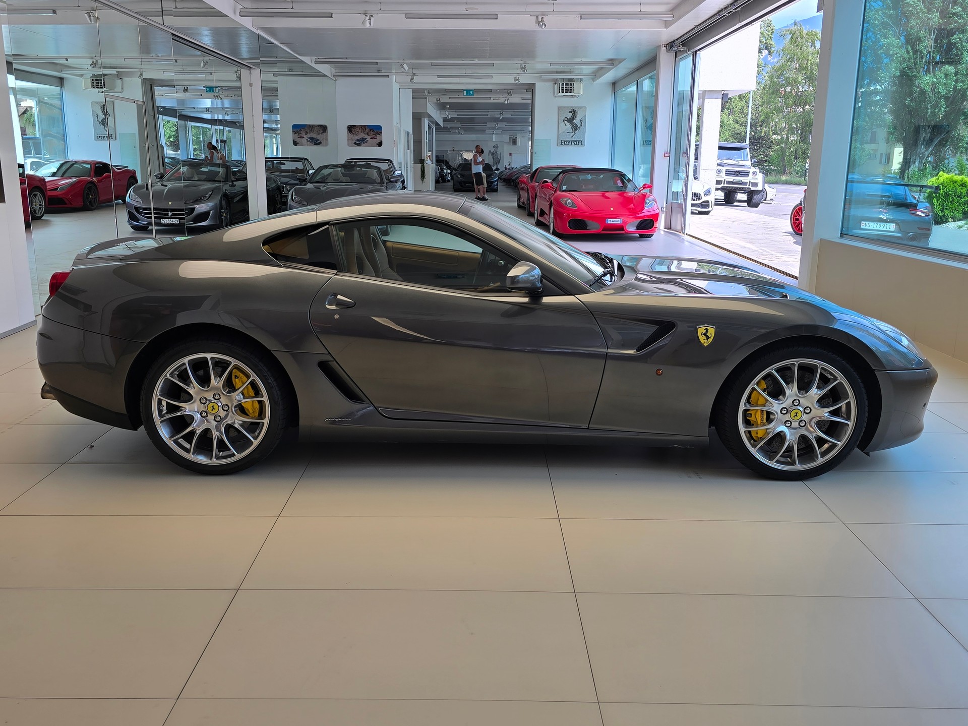 FERRARI 599 GTB-image-3