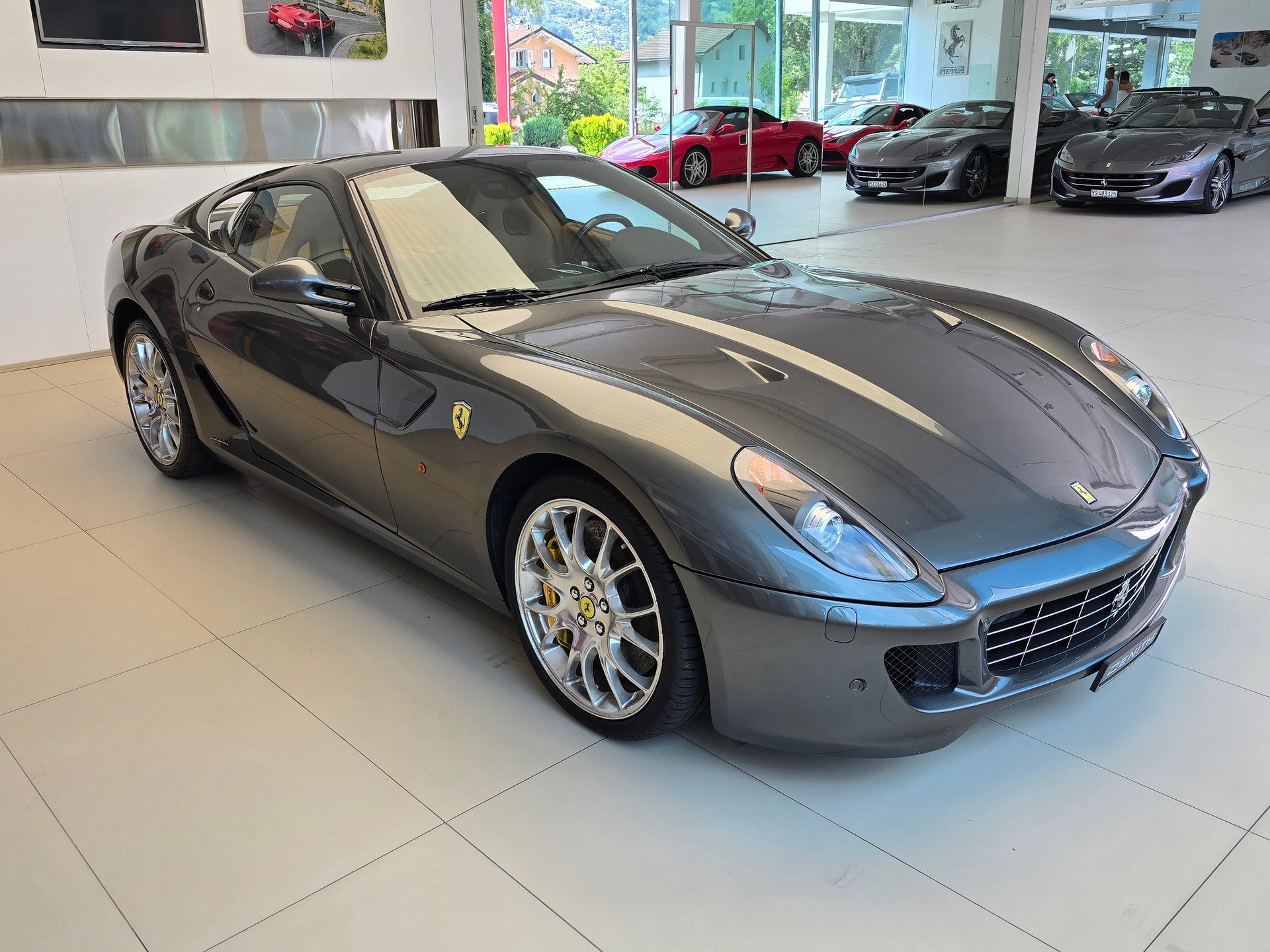 FERRARI 599 GTB-image-2