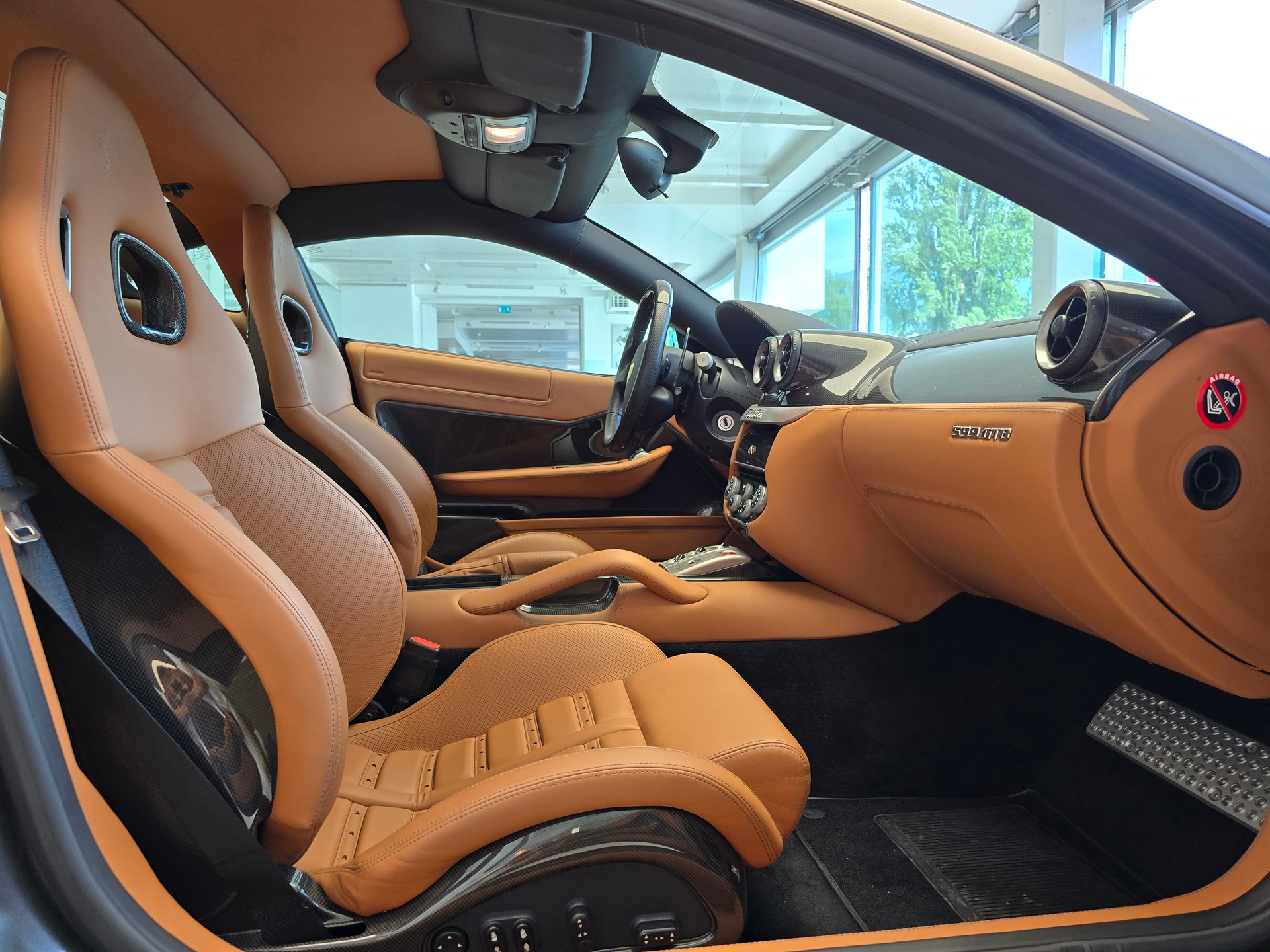 FERRARI 599 GTB-image-12