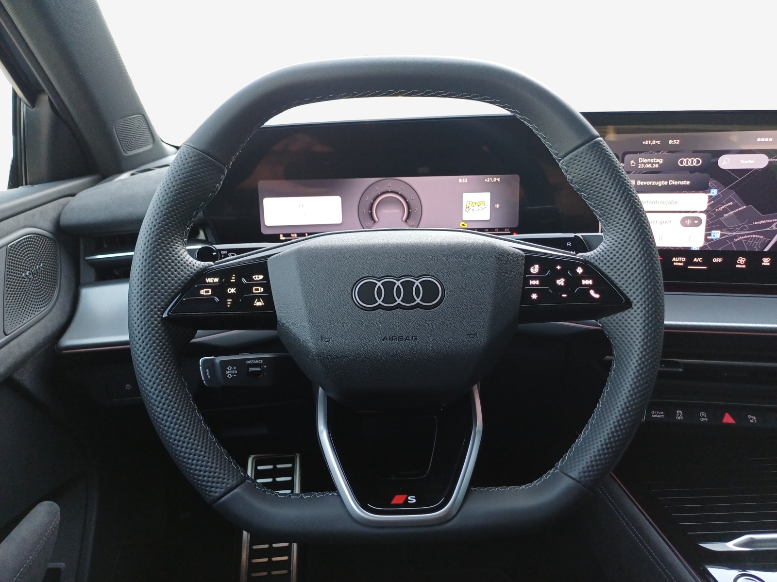 AUDI Q3 Sportback TFSI quattro 195 kW S tronic-image-9