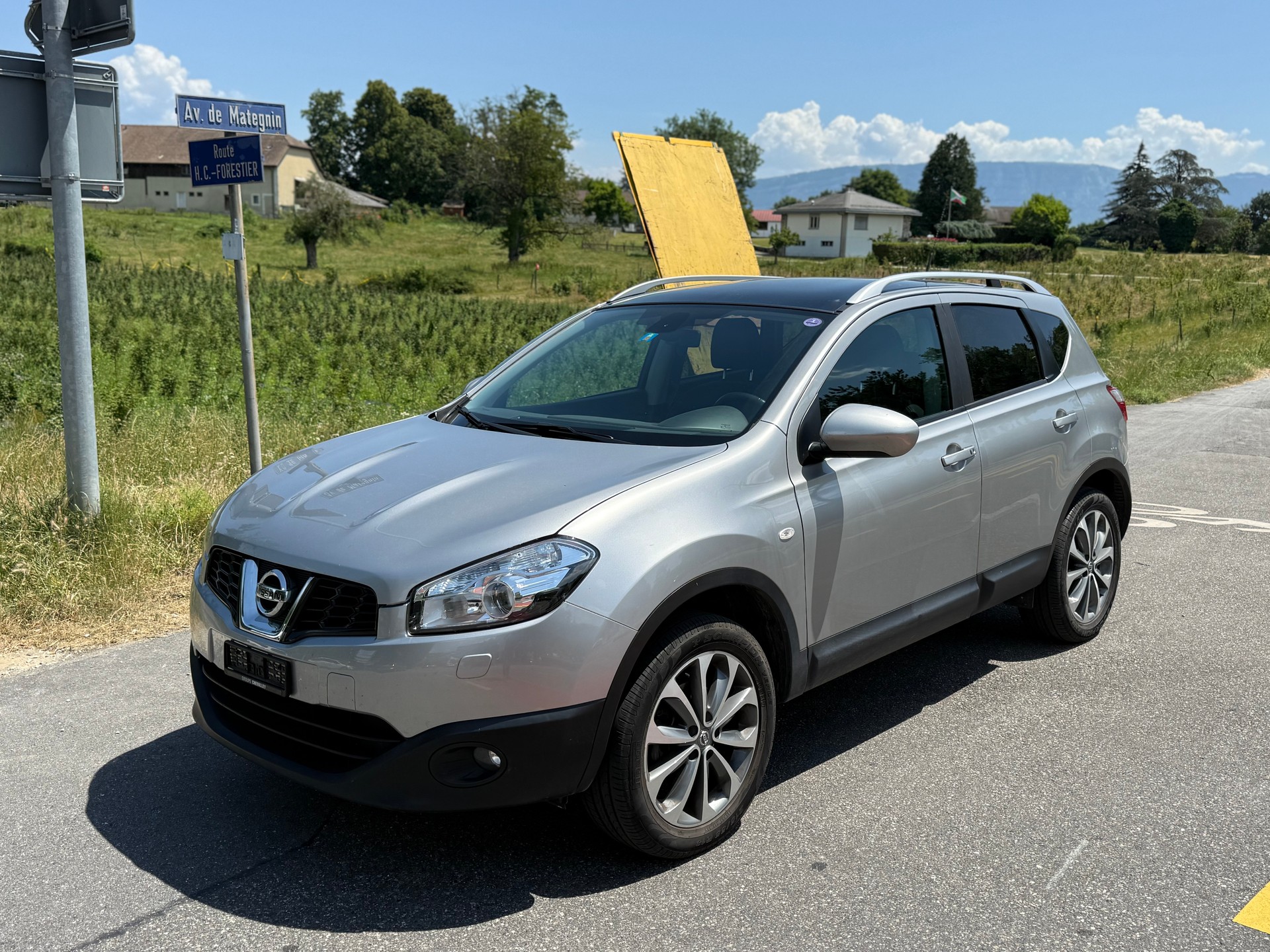 NISSAN Qashqai 2.0 4WD tekna-image-2