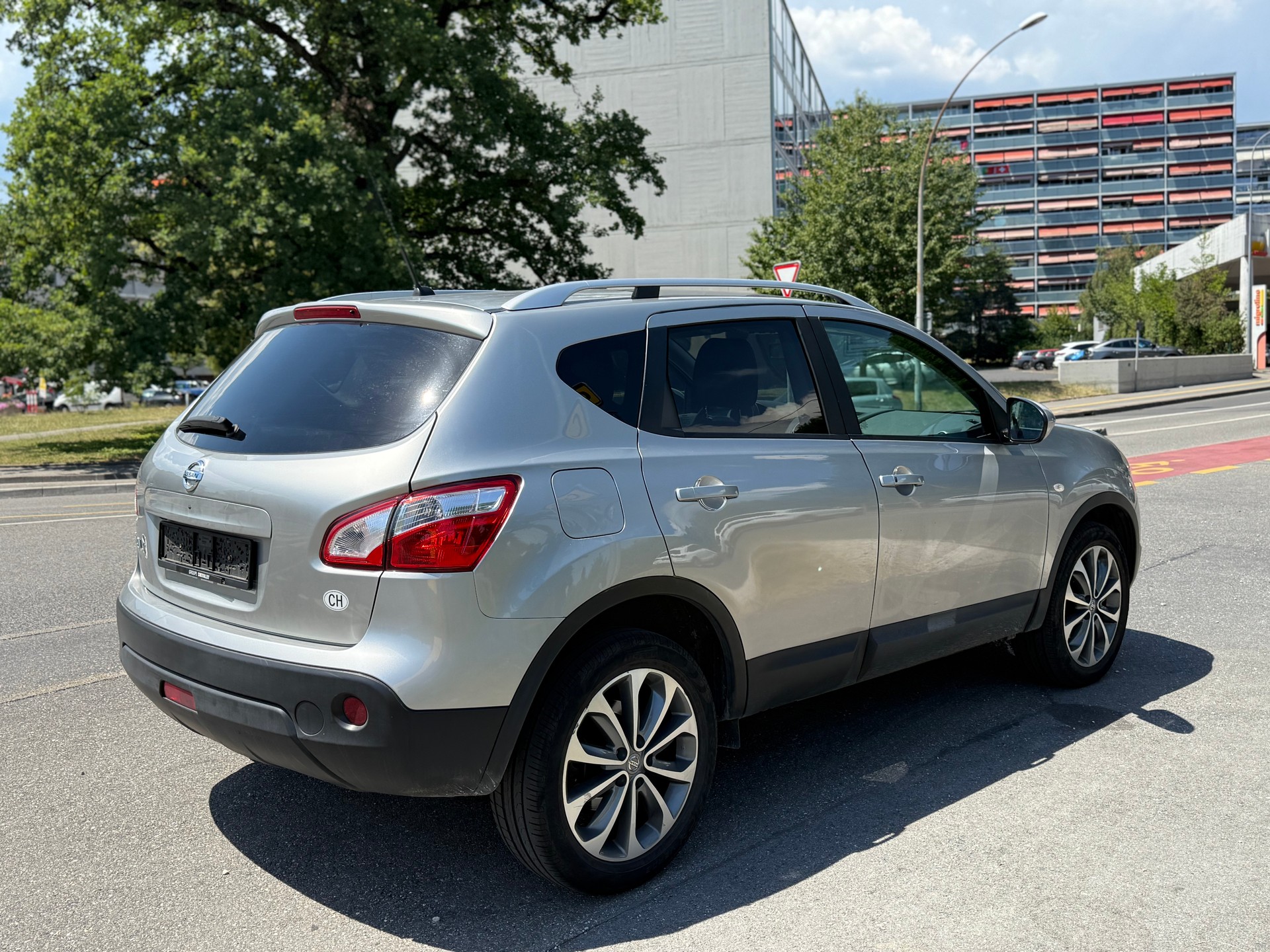 NISSAN Qashqai 2.0 4WD tekna-image-6