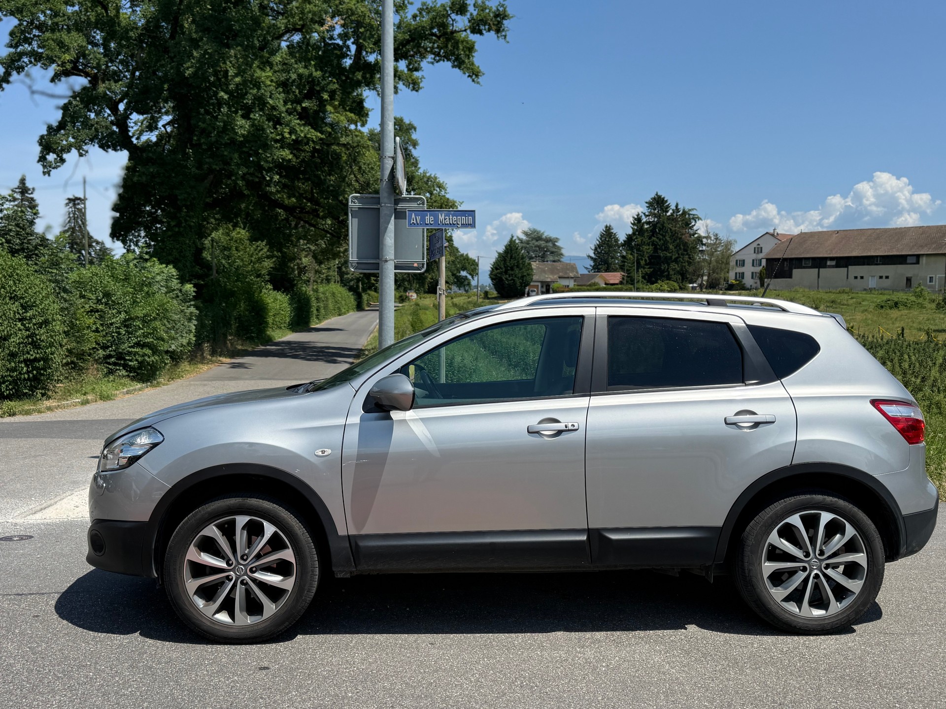 NISSAN Qashqai 2.0 4WD tekna-image-3