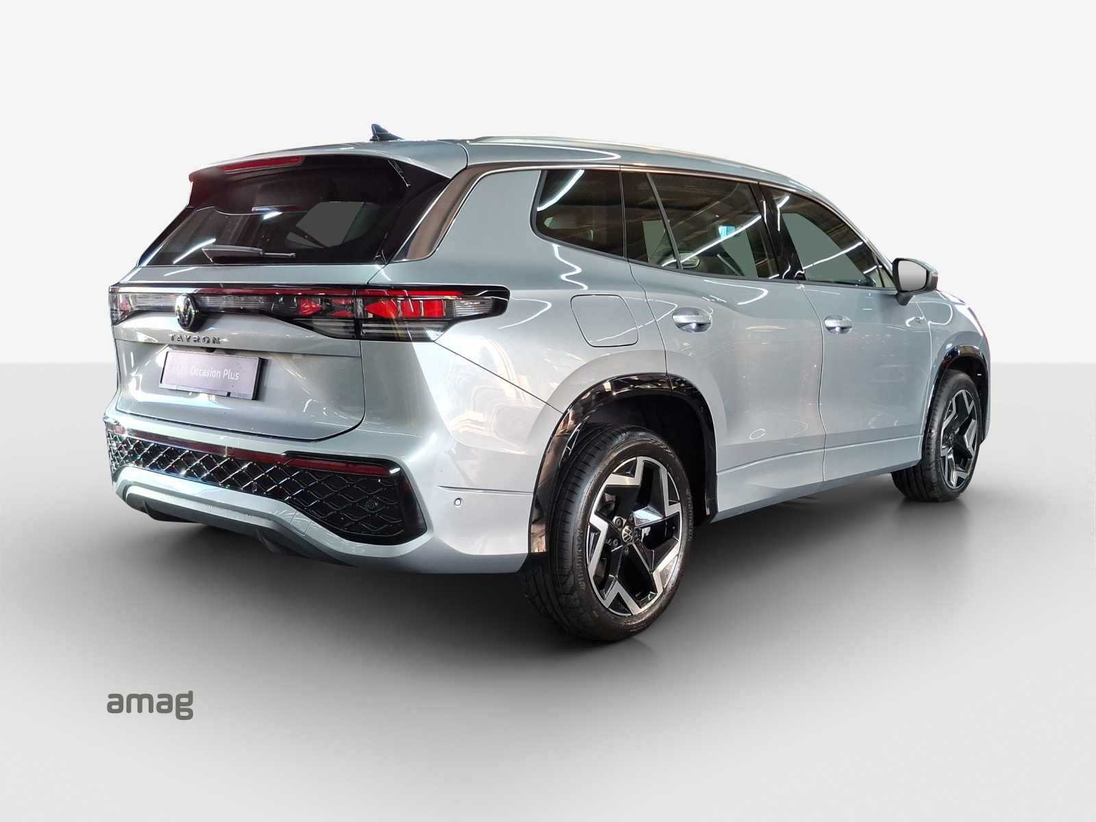 VW Tayron 2.0 TSI R-Line DSG 4Motion-image-4