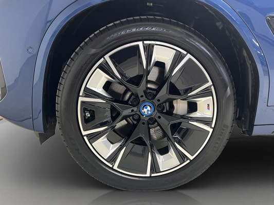 BMW iX3 Impressive-image-12