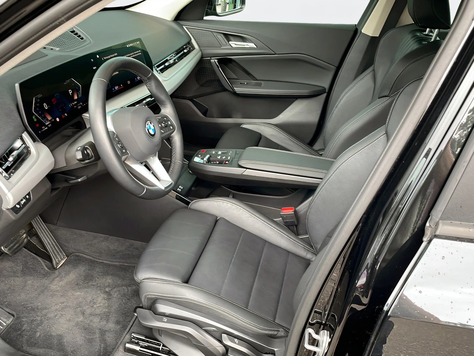 BMW X1 xDrive 23i 48V-image-15
