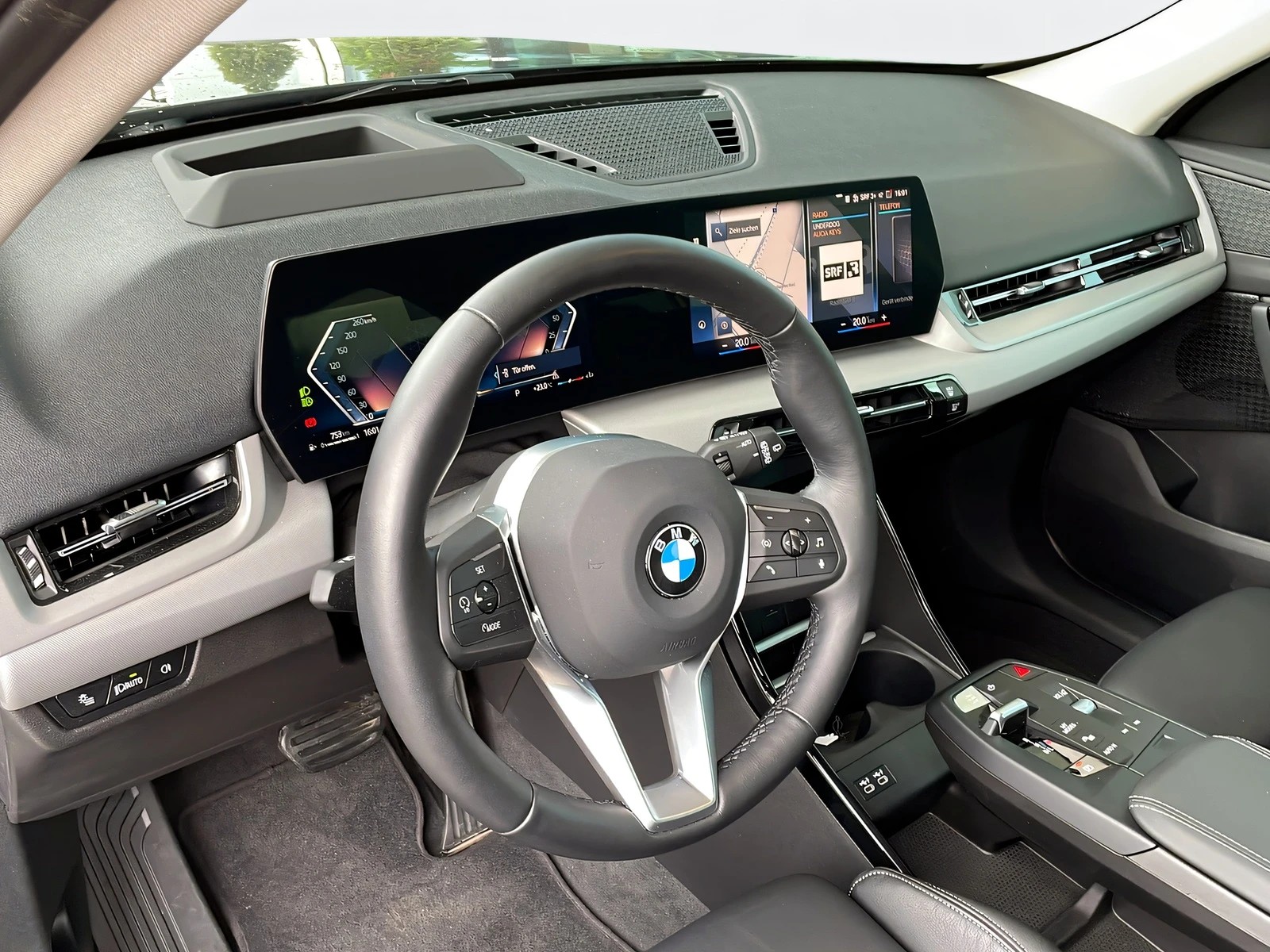 BMW X1 xDrive 23i 48V-image-7