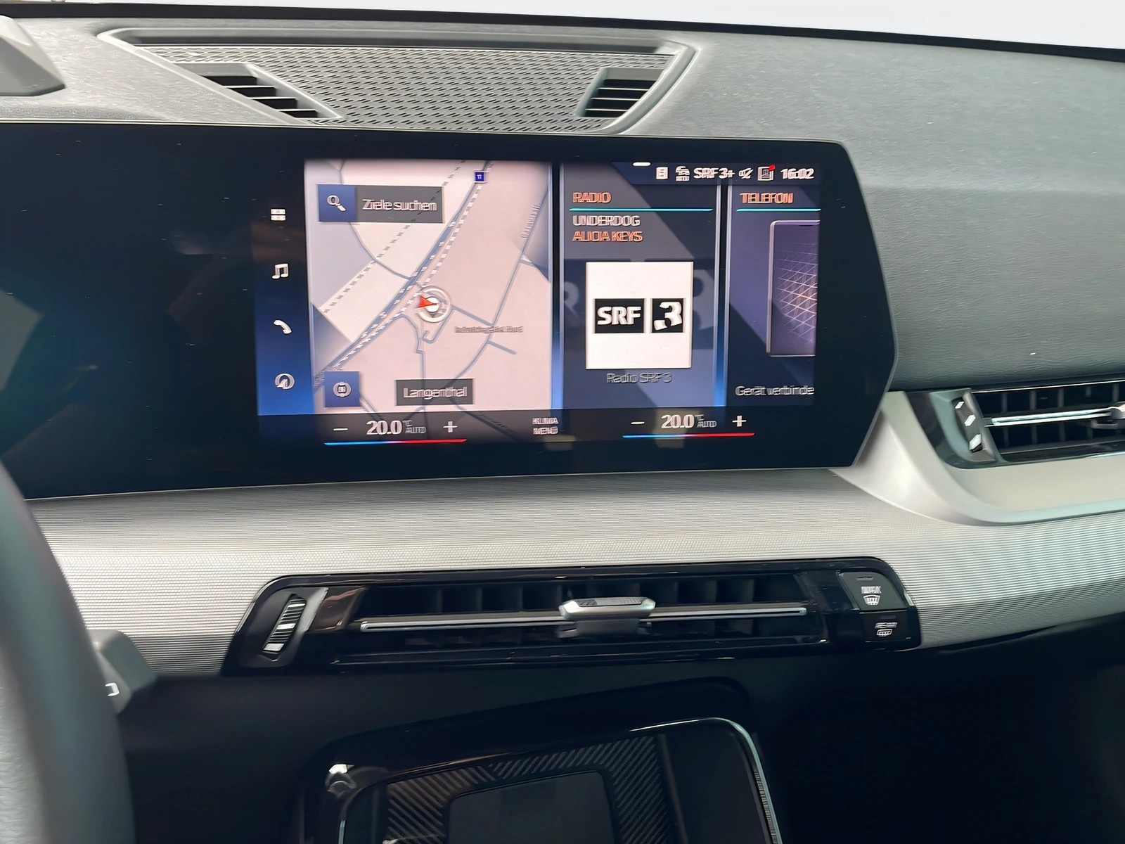 BMW X1 xDrive 23i 48V-image-14