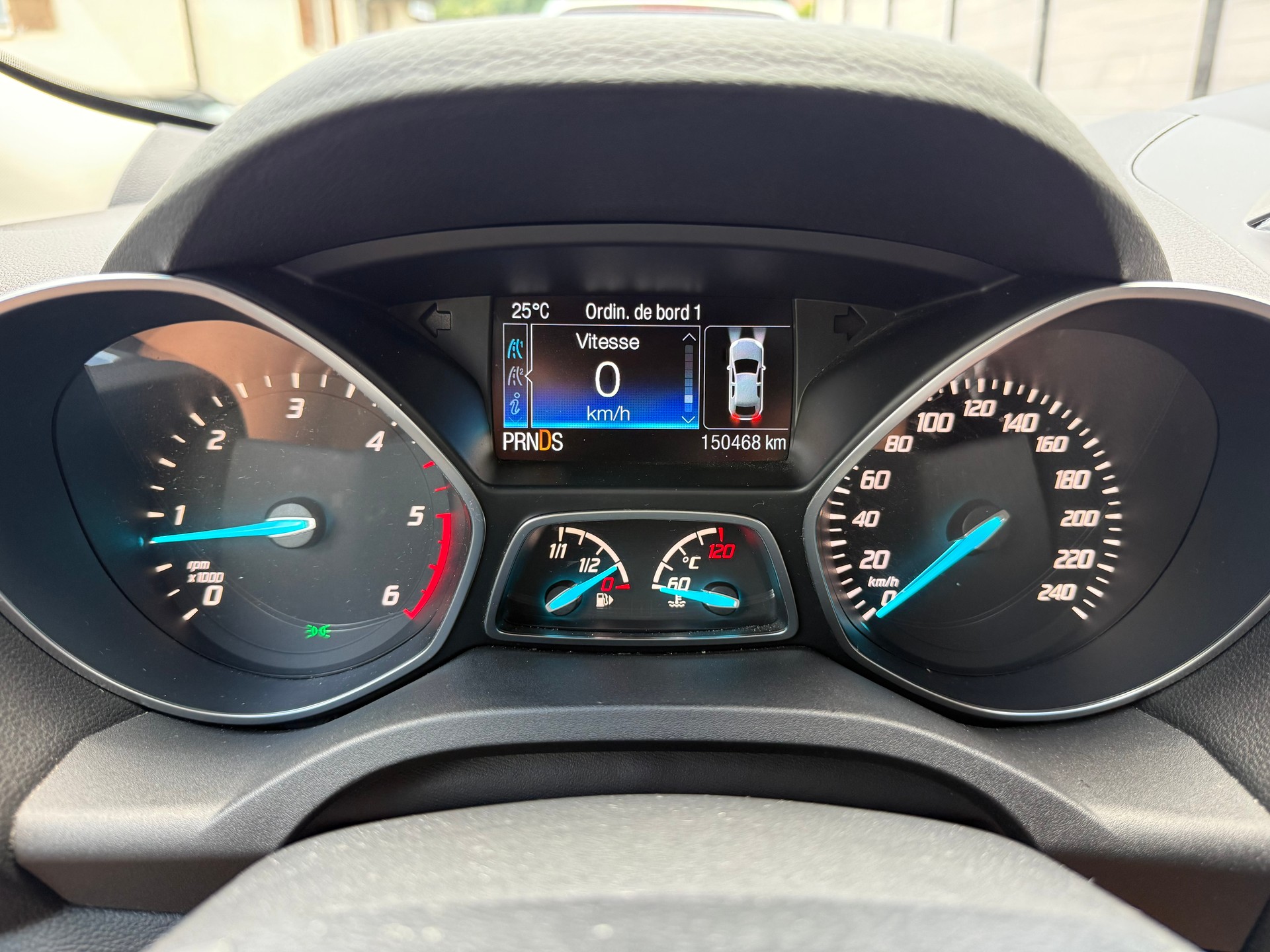 FORD Kuga 2.0 TDCi Titanium 4WD PowerShift-image-4