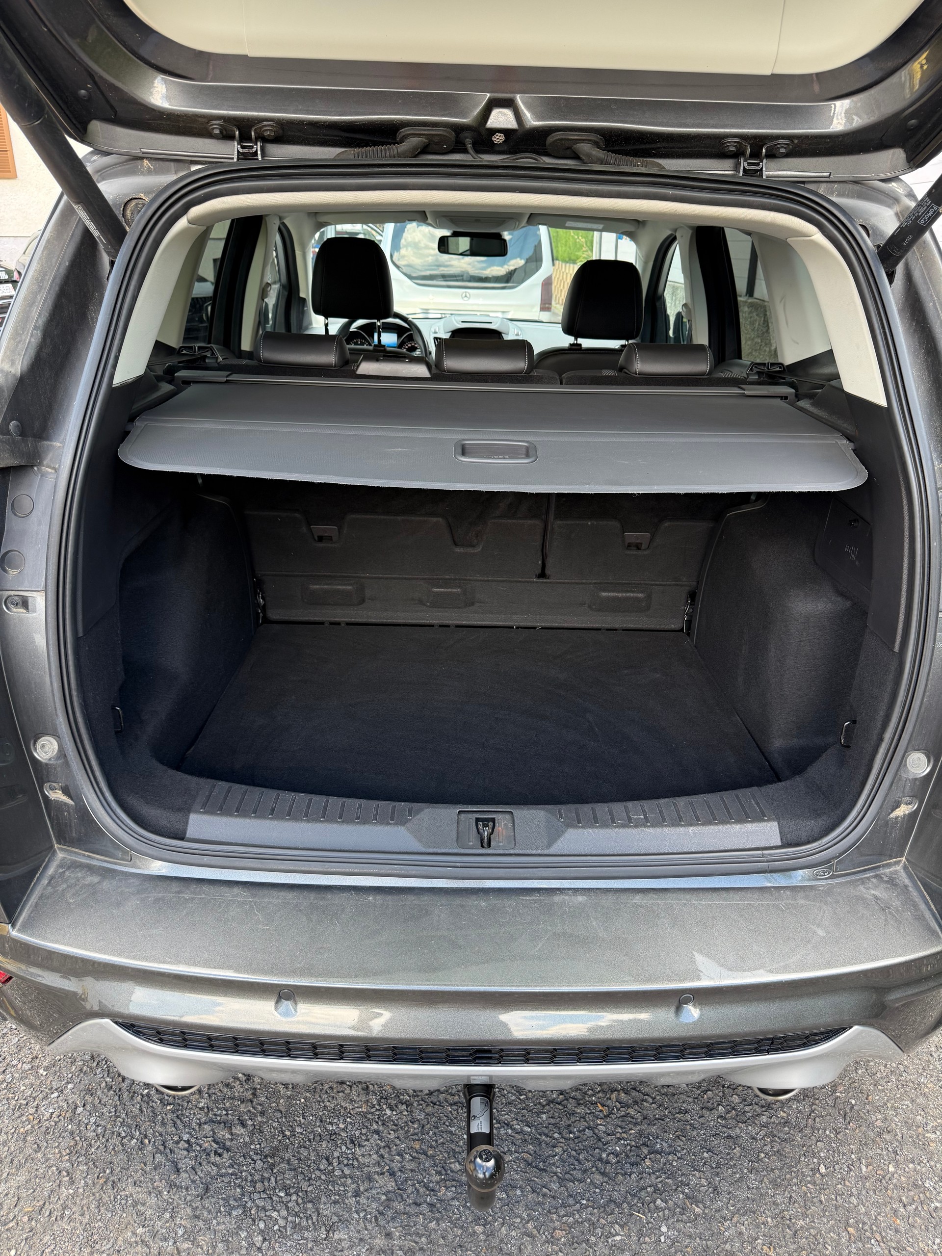 FORD Kuga 2.0 TDCi Titanium 4WD PowerShift-image-14