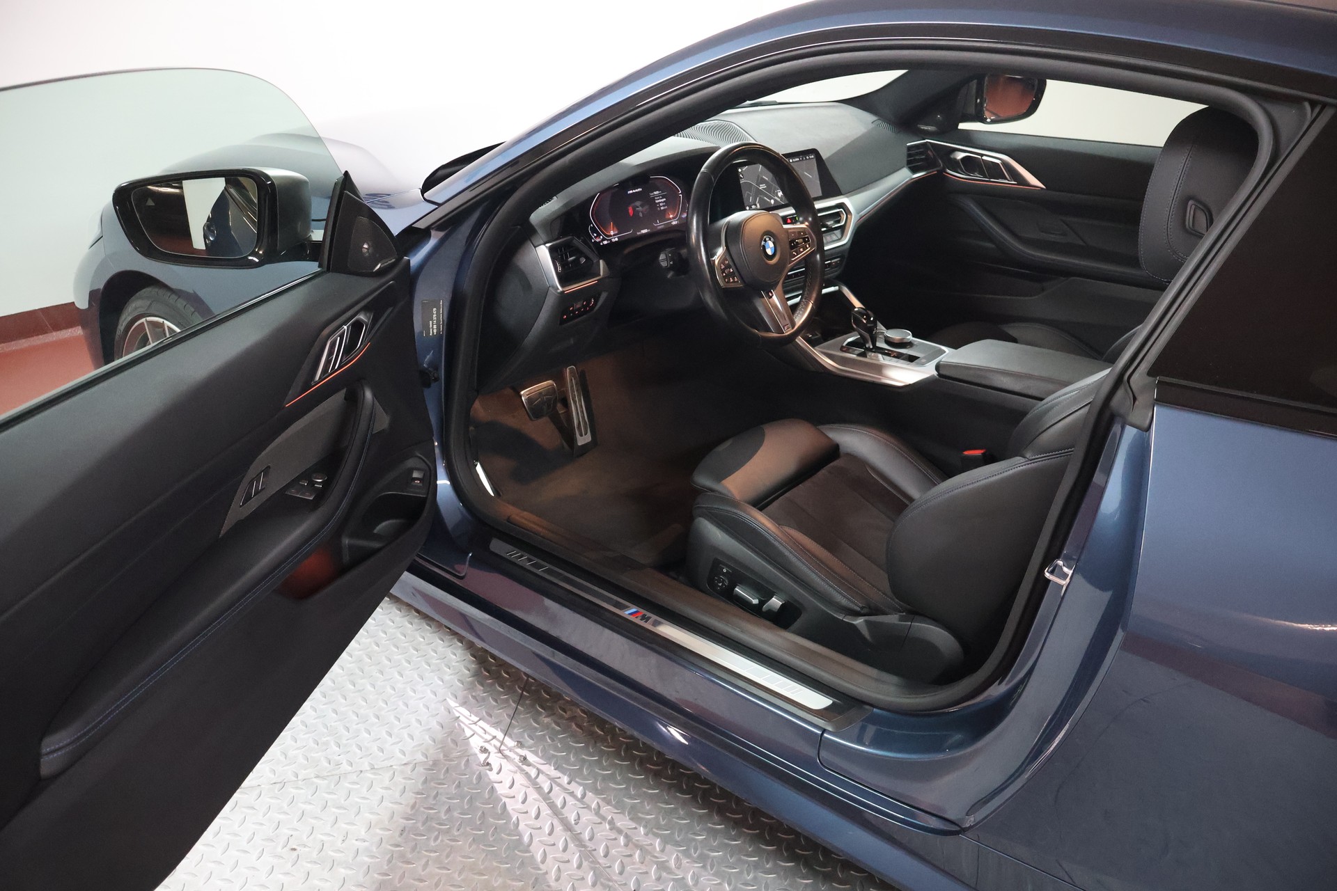 BMW M440i xDrive 48V Coupé Steptronic-image-5