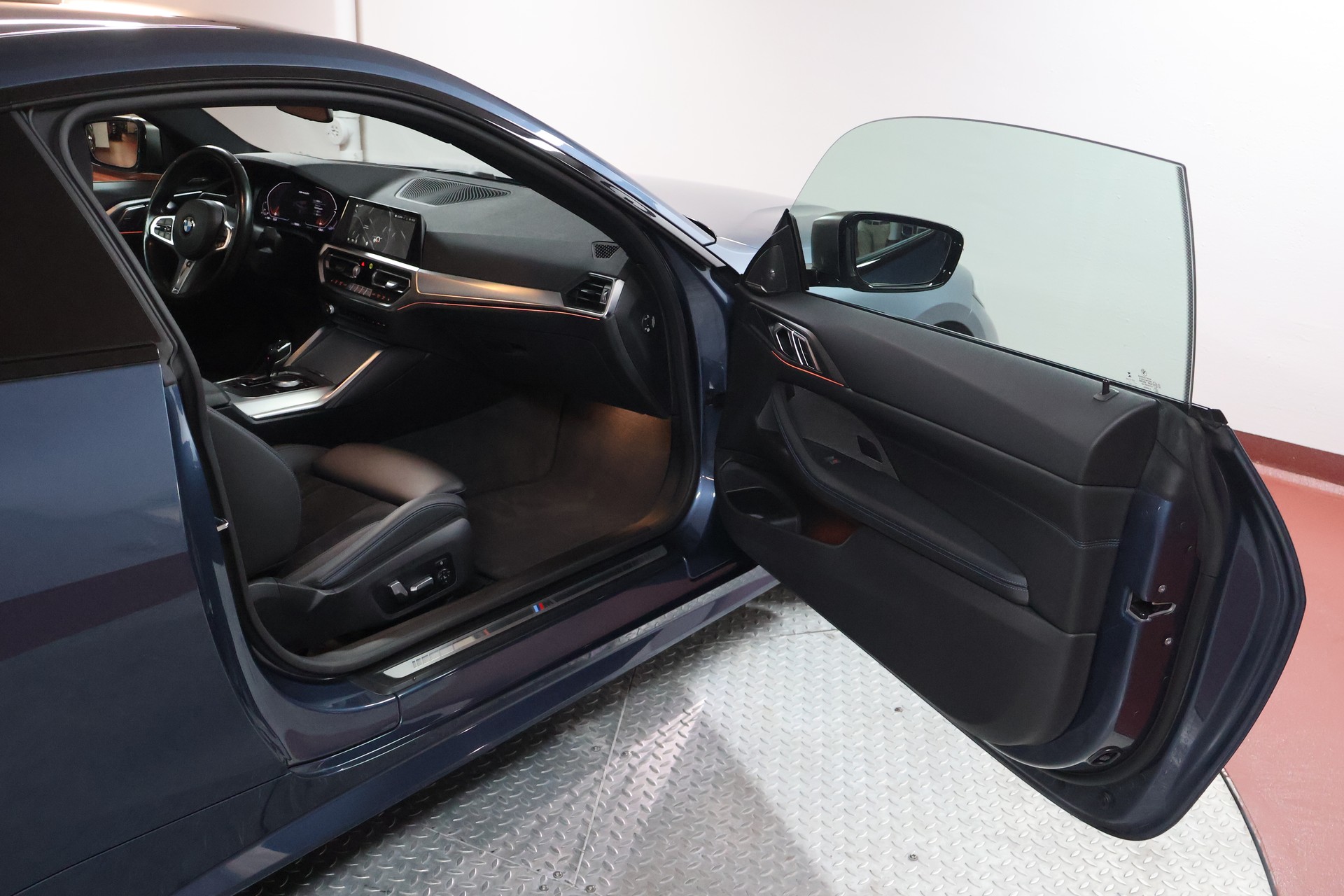 BMW M440i xDrive 48V Coupé Steptronic-image-12