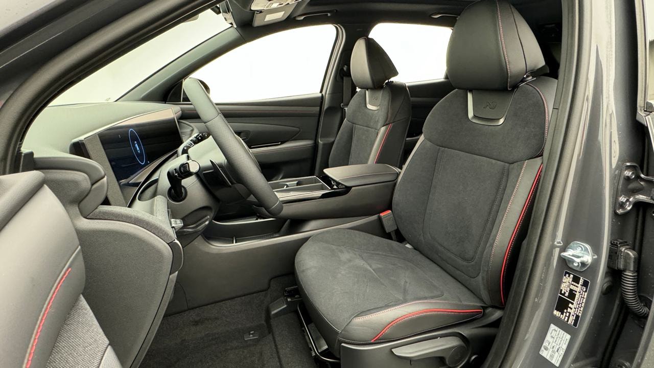 HYUNDAI Tucson 1.6 TGDI HEV N-Line 4WD-image-4