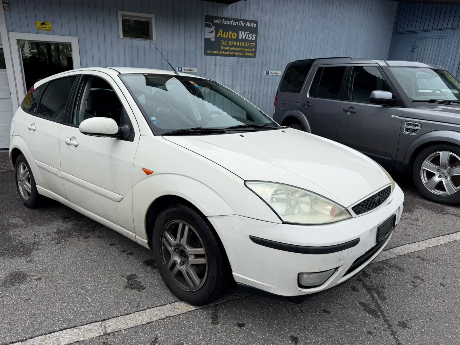 FORD Focus 1.6i 16V Ghia-showroom-element-1