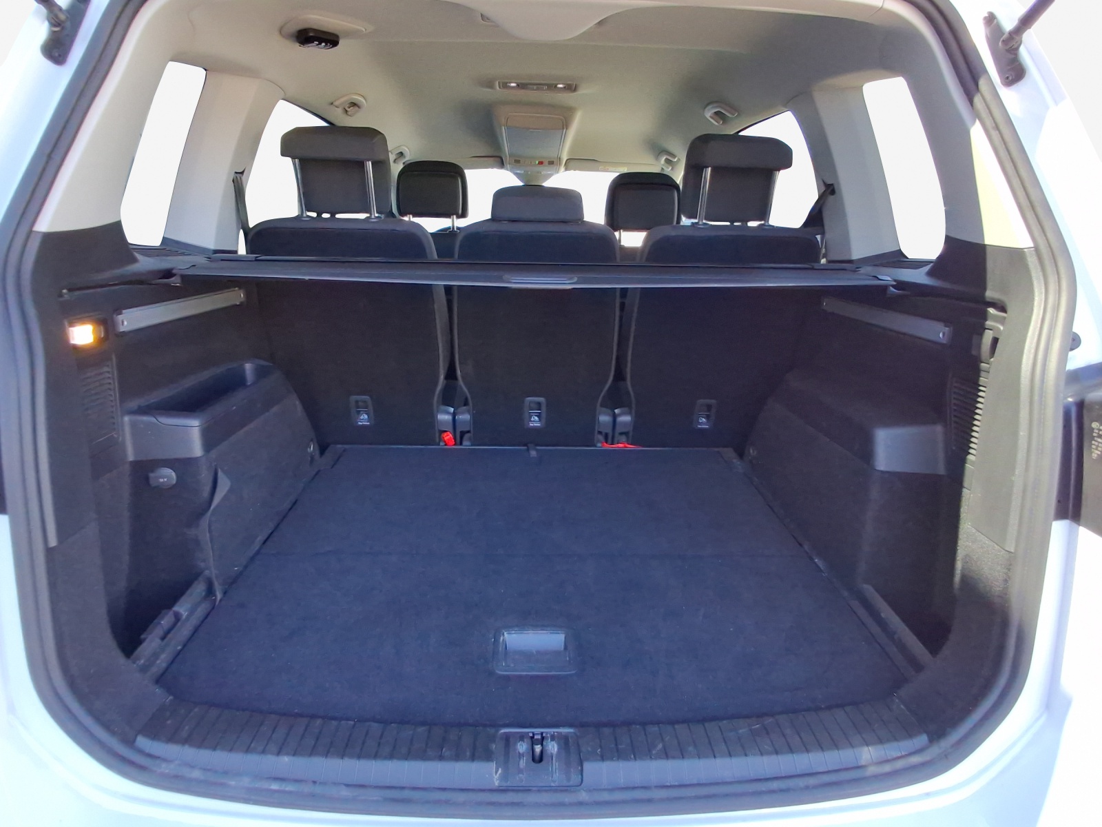 VW Touran 2.0 TDI BlueMotion Technology Comfortline DSG-image-12