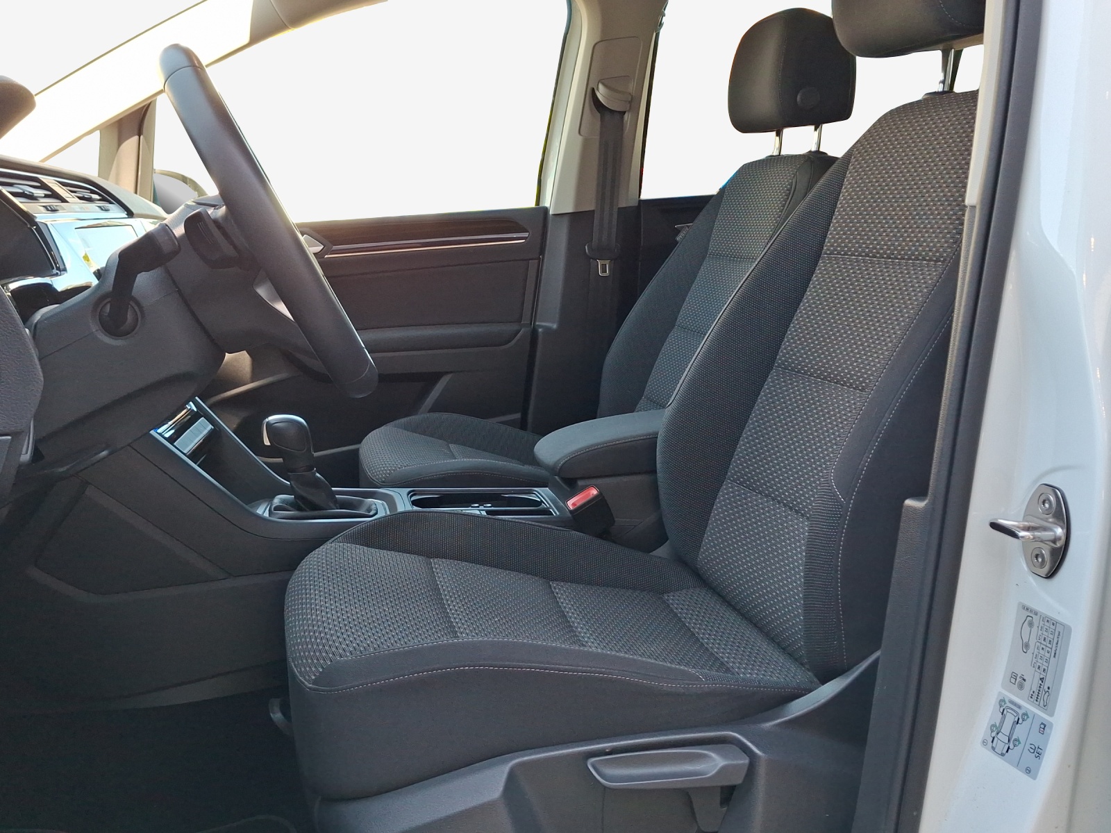 VW Touran 2.0 TDI BlueMotion Technology Comfortline DSG-image-7