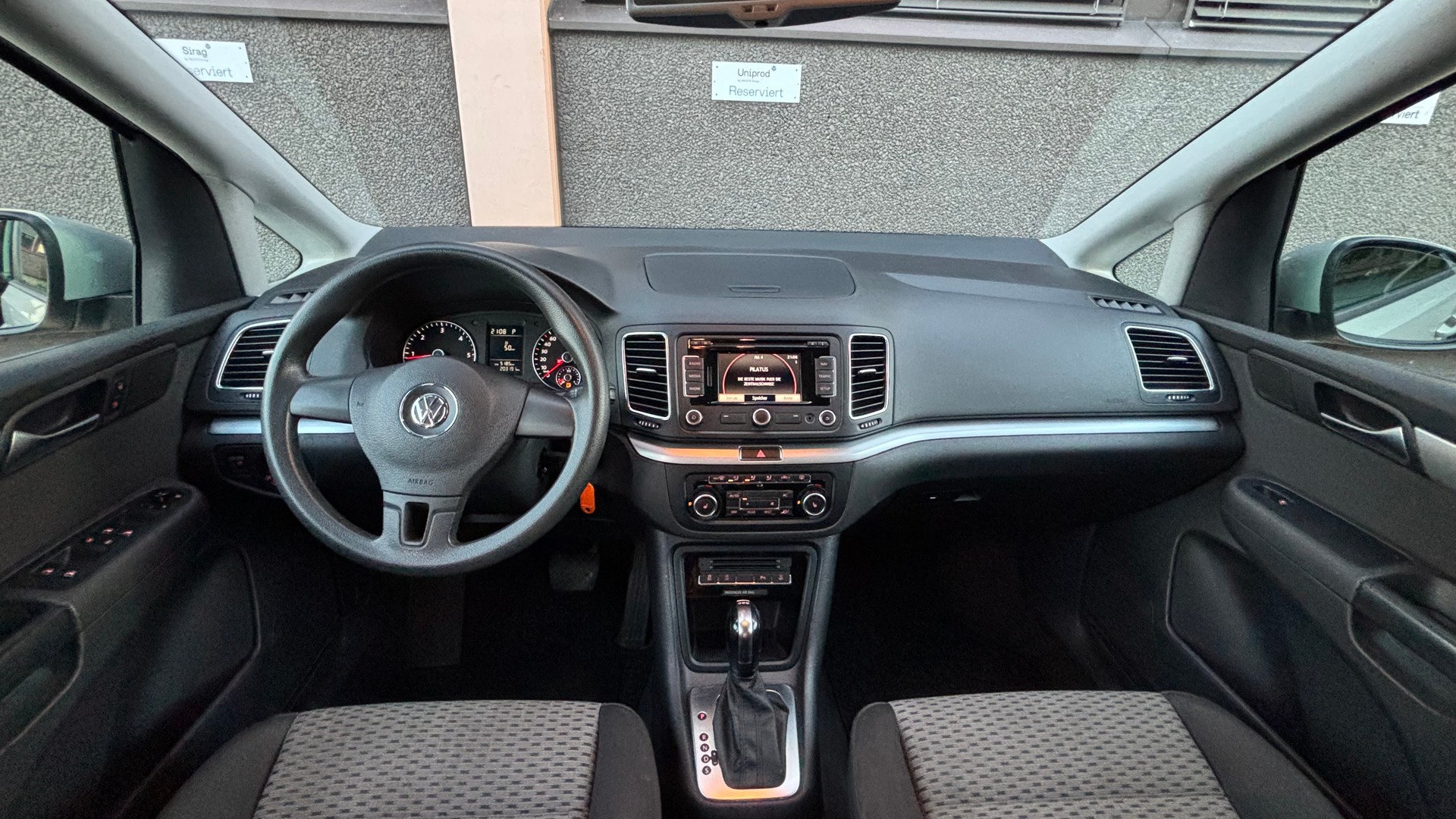 VW Sharan 2.0 TDI BlueMotion Technology Trendline DSG-image-10