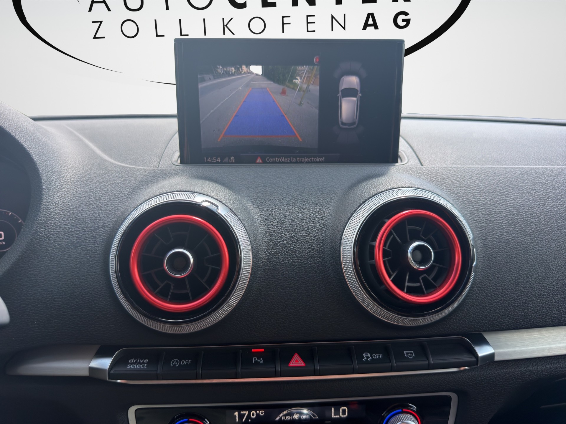 AUDI S3 Sportback 2.0 TFSI quattro S-tronic-image-15