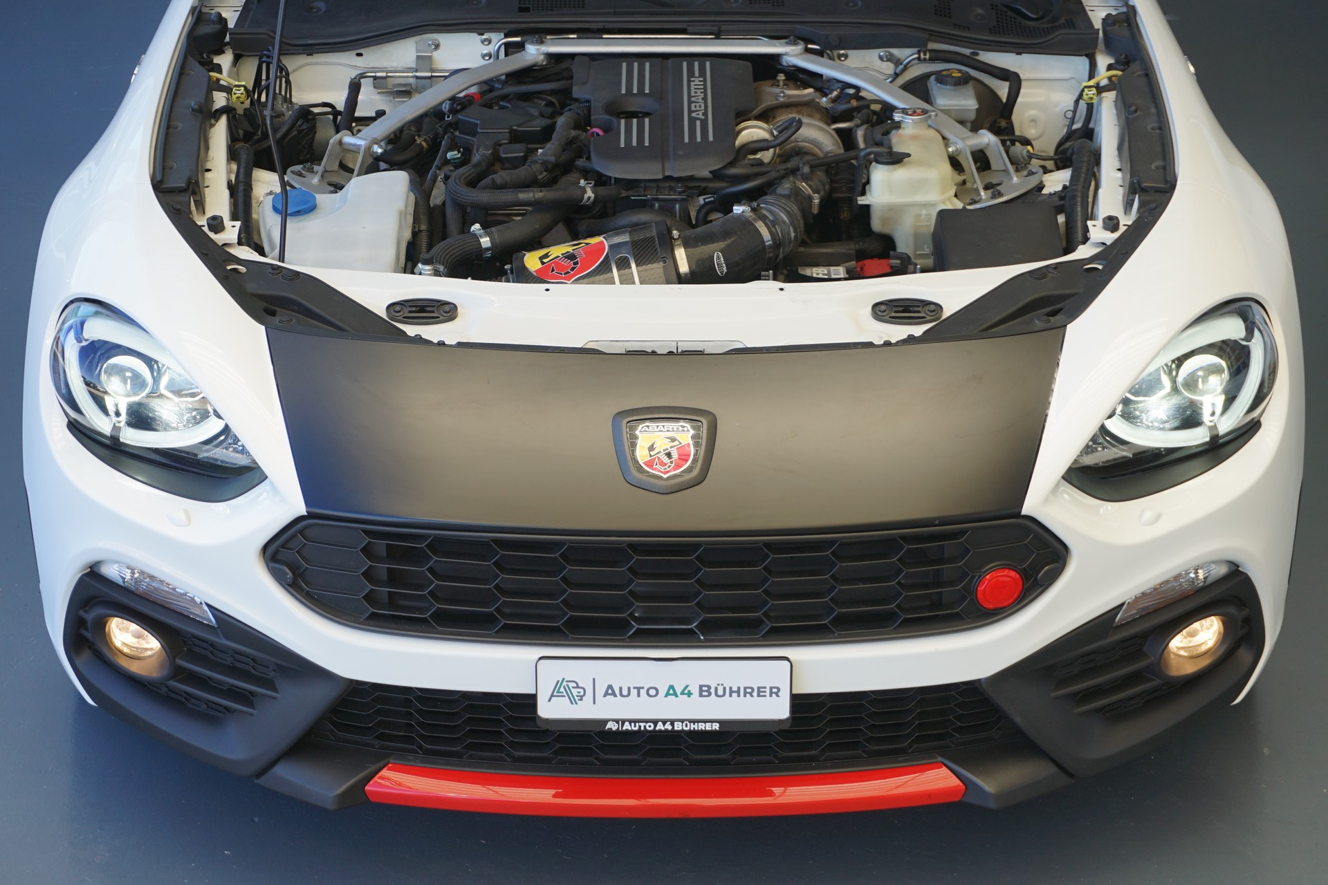 FIAT 124 Spider 1.4 TB Abarth 170PS Automat-image-22