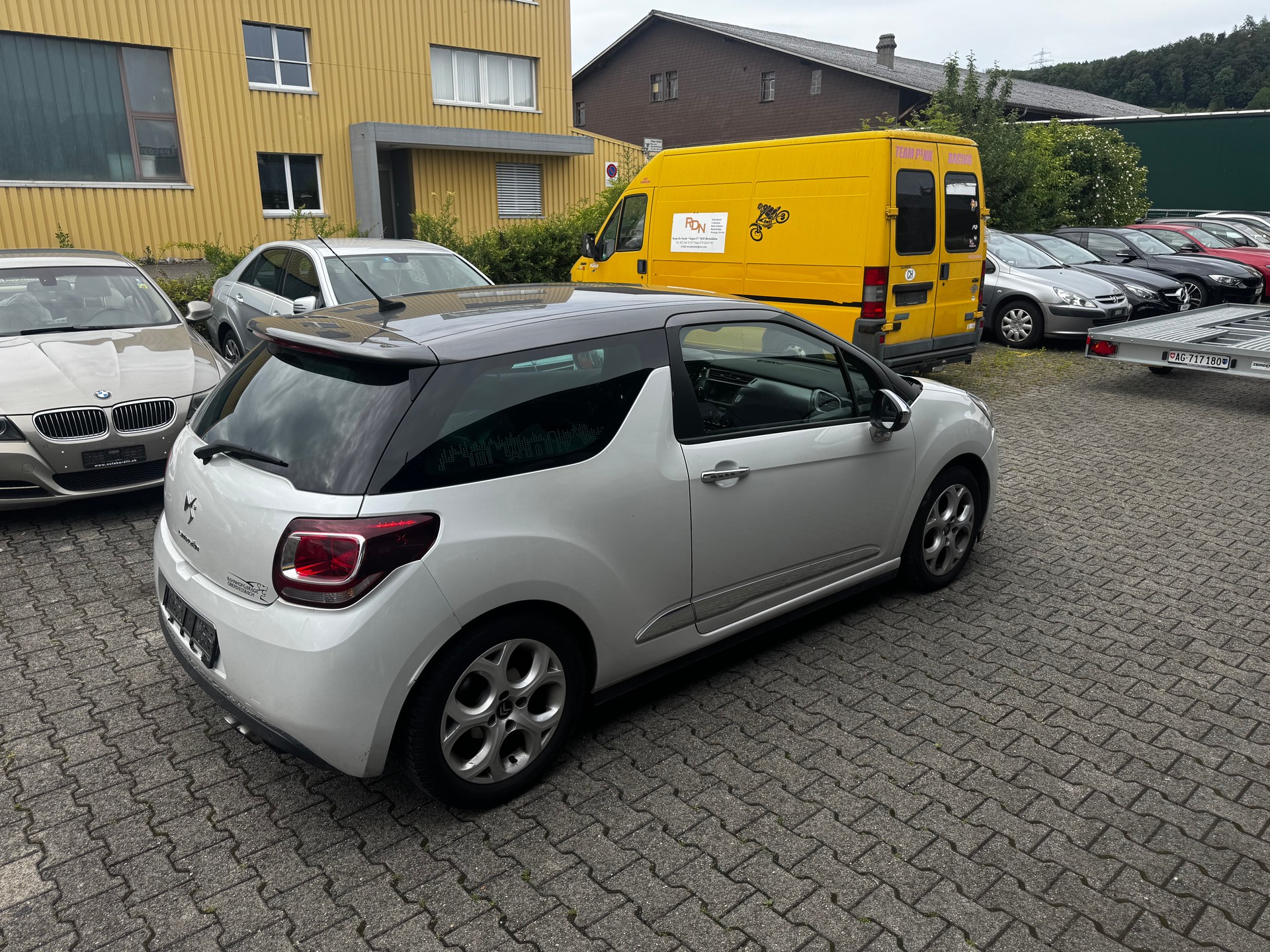 DS AUTOMOBILES DS3 1.6 THP SO Irresist.-image-2