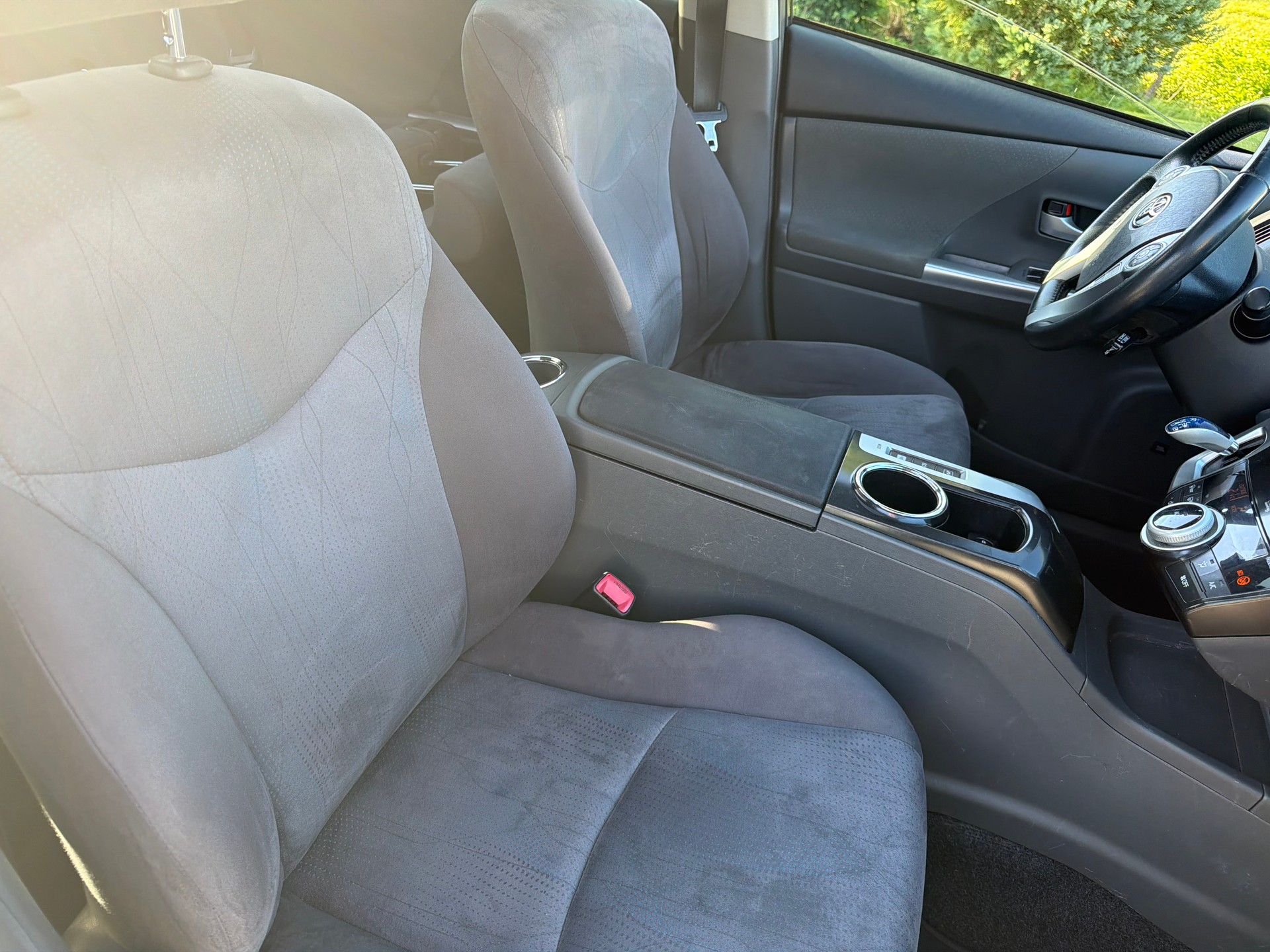TOYOTA Prius+ 1.8 VVT-i HSD Sol Premium-image-6