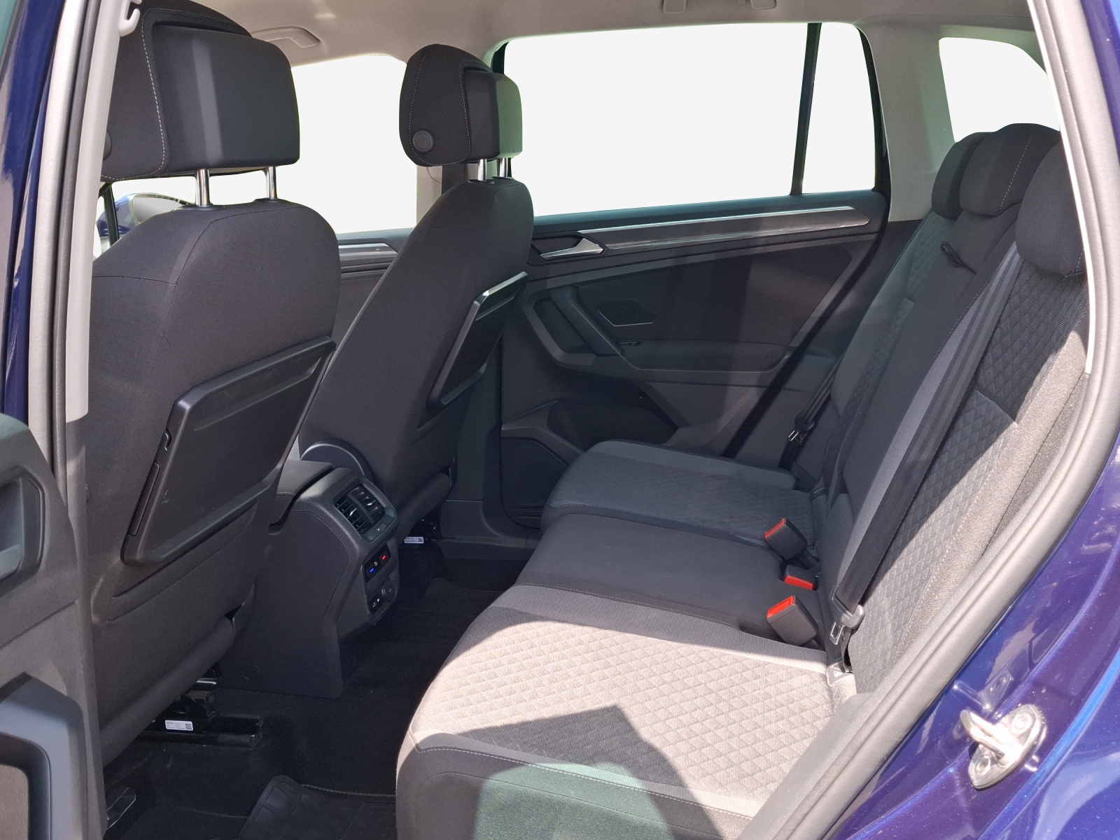 VW Tiguan 1.5TSI Evo Comfortline-image-11