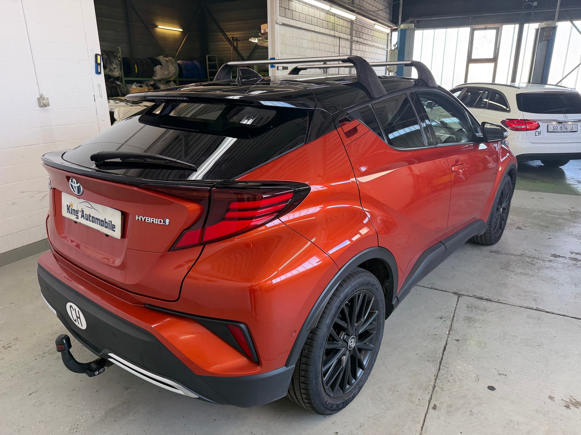 TOYOTA C-HR 2.0 HSD CVT Launch Edition | CH-Auto | 1-Hand | Frisch MFK | Ab Service-image-6