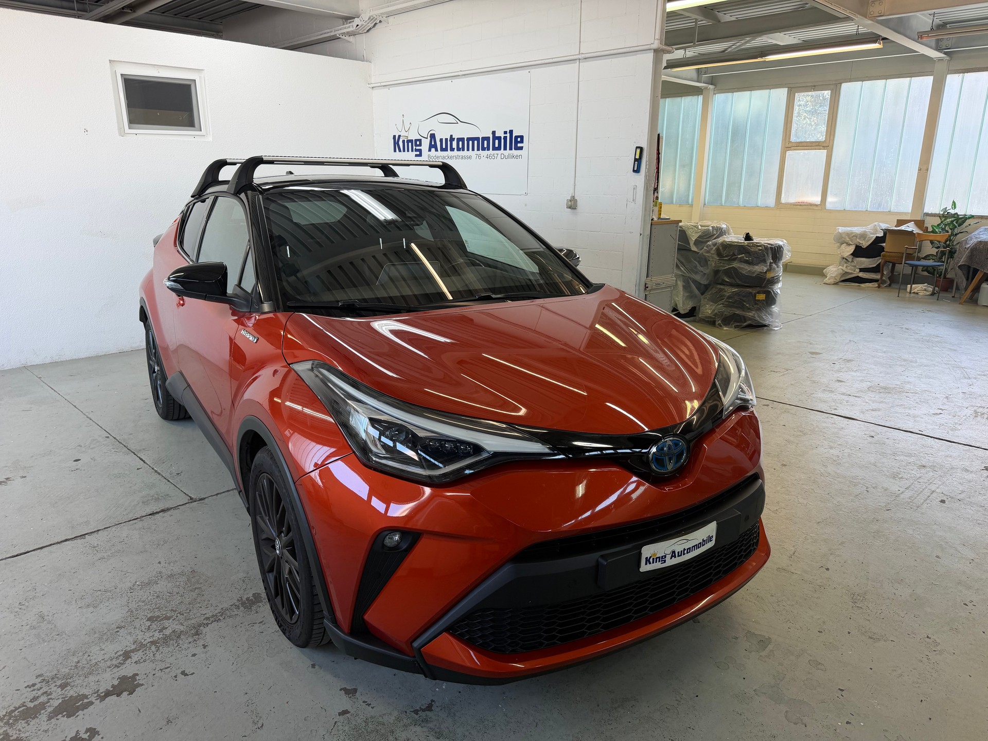 TOYOTA C-HR 2.0 HSD CVT Launch Edition | CH-Auto | 1-Hand | Frisch MFK | Ab Service-image-3