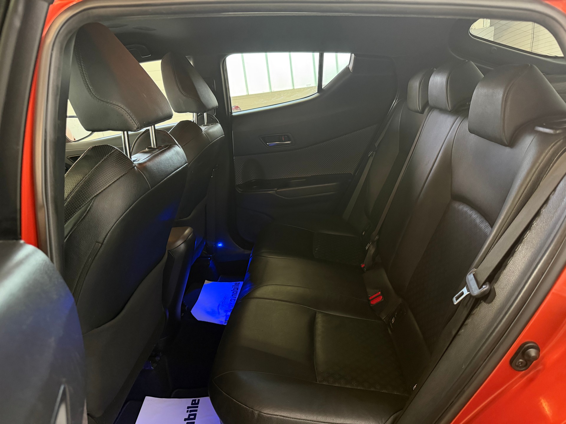 TOYOTA C-HR 2.0 HSD CVT Launch Edition | CH-Auto | 1-Hand | Frisch MFK | Ab Service-image-9