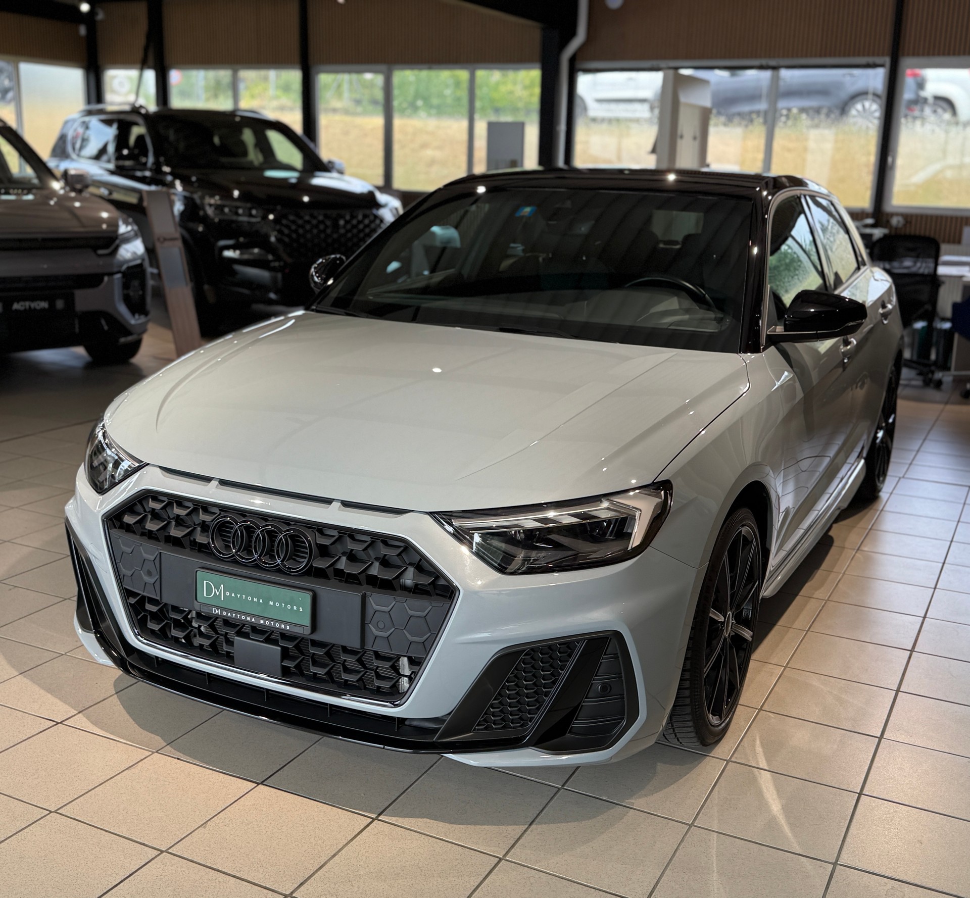 AUDI A1 Sportback 30 TFSI S Line S-tronic-image-0