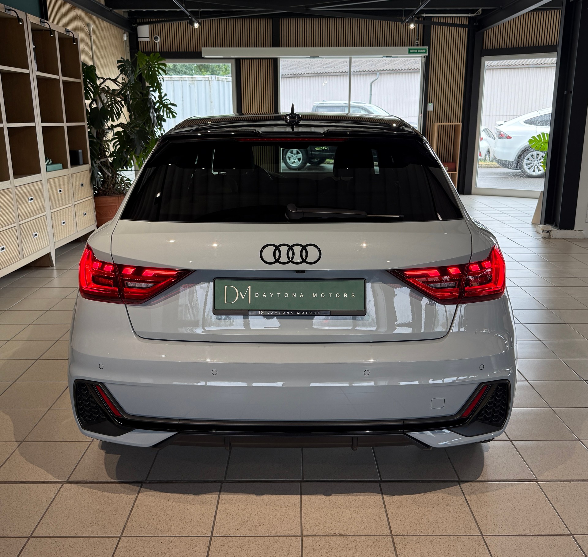 AUDI A1 Sportback 30 TFSI S Line S-tronic-image-5