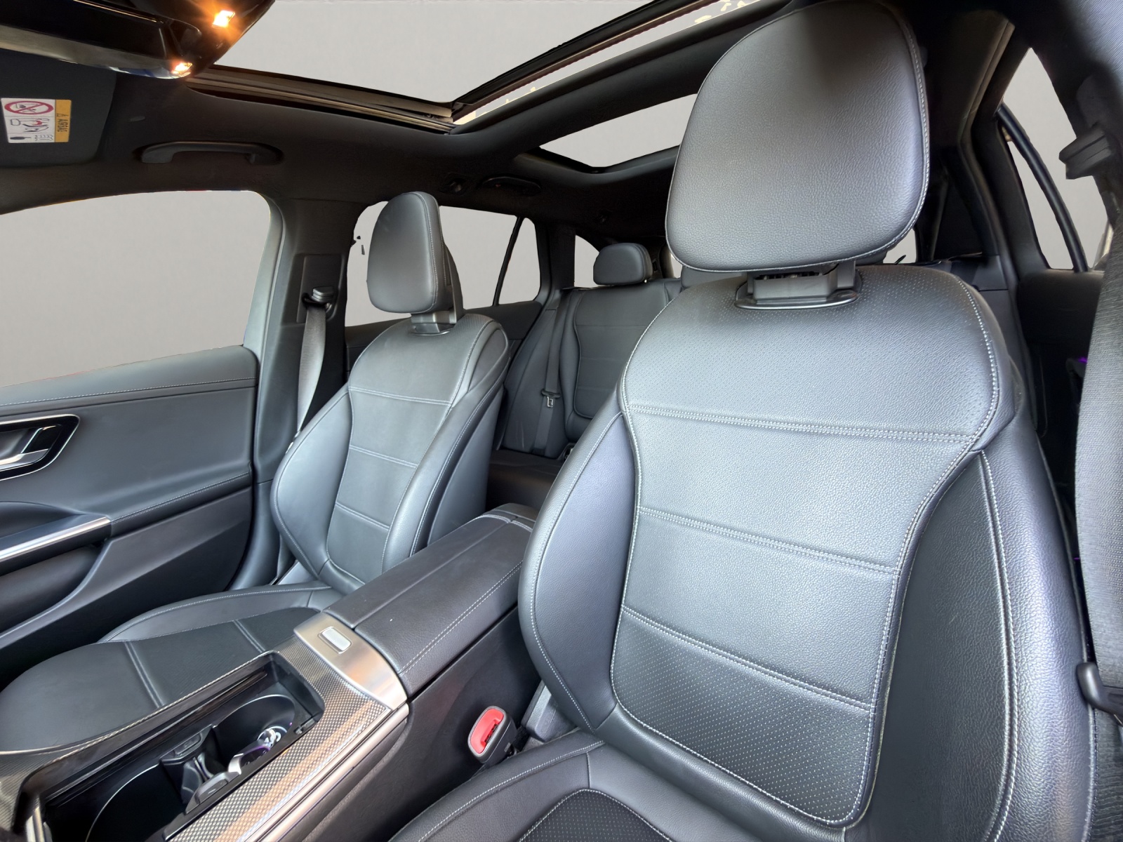 MERCEDES-BENZ C 220 d AMG Line 4matic Kombi-image-12